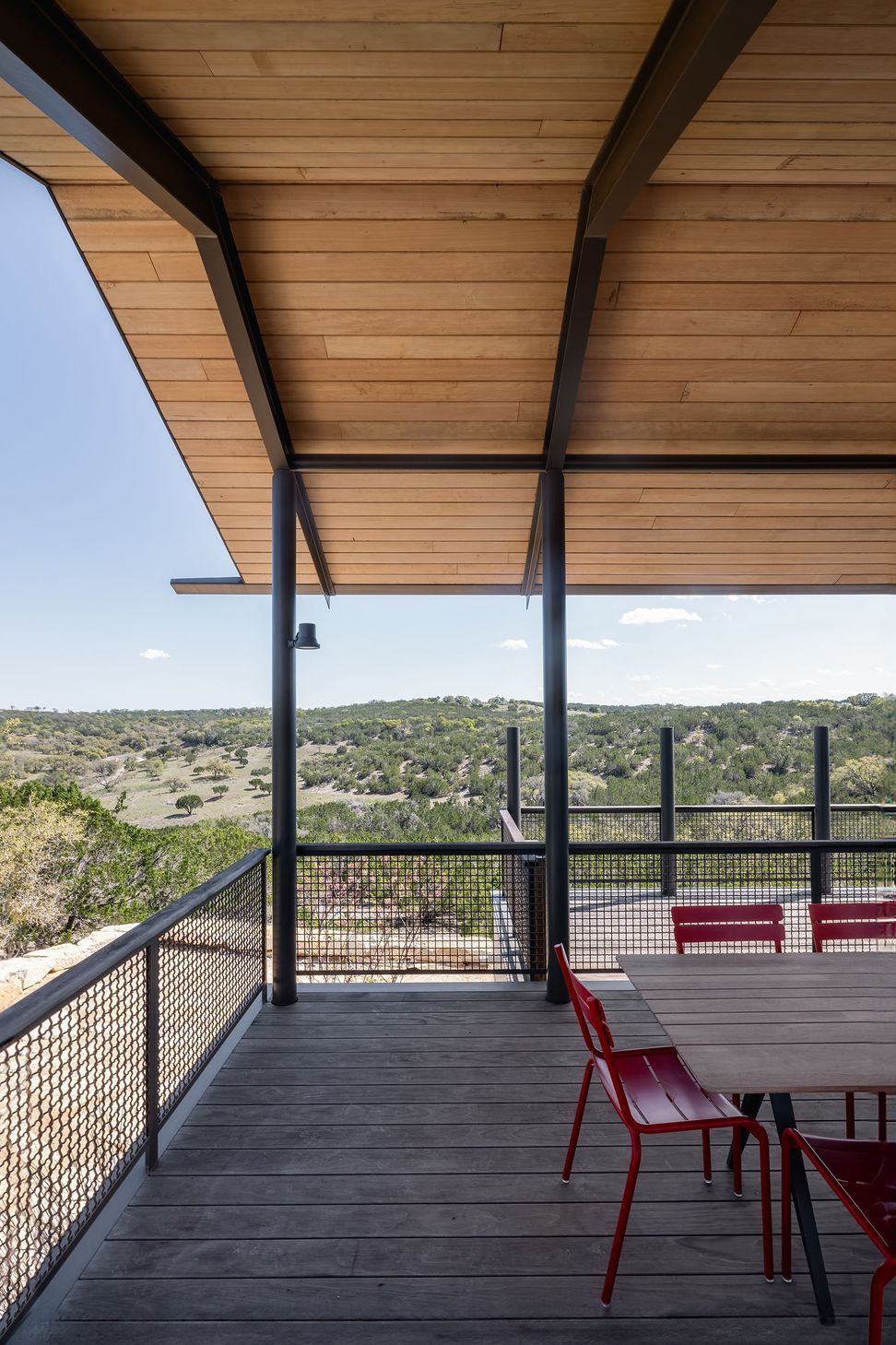 05RanchRecreationCuppettKilpatrickArchitectureandInteriorDesignaustin-tx-shooting-pavilion-hill-country-texas-hillside-views.jpg
