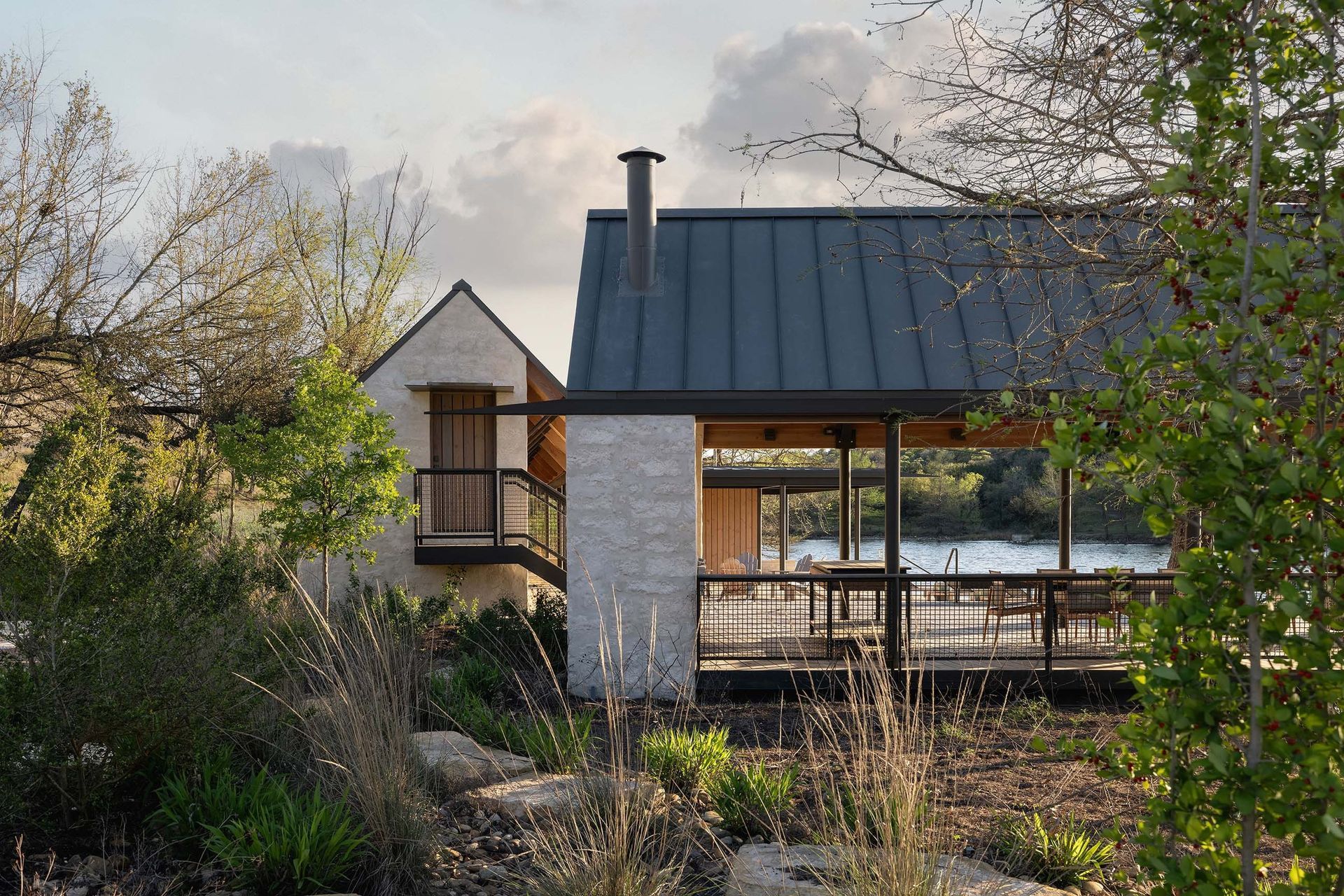 08RanchRecreationCuppettKilpatrickArchitectureandInteriorDesignaustin-tx-lake-pavilion-limestone-architecture.jpg