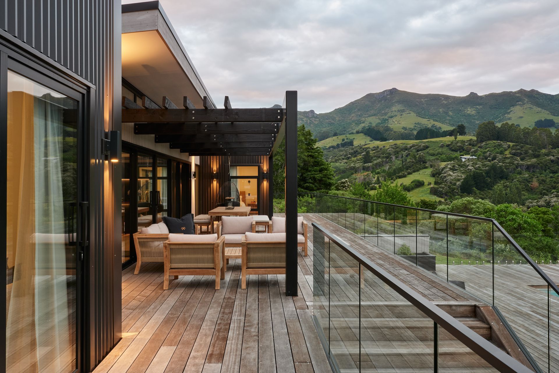 Akaroa-PentrefSouth-Western-DeckSarah-Rowlands7.jpg