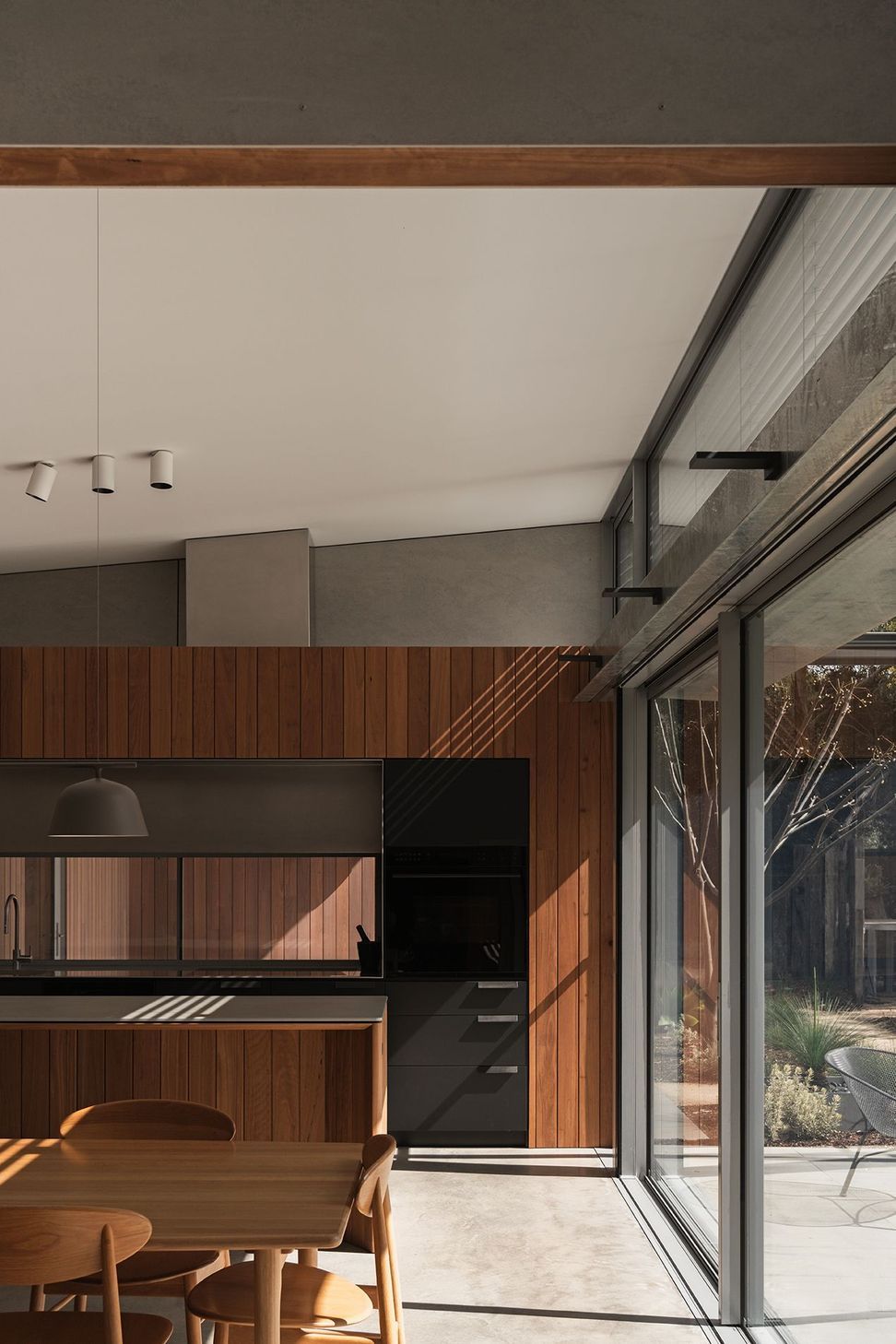 Shade-Factor-Forest-Road-House-low-res-05-RCedit.jpg