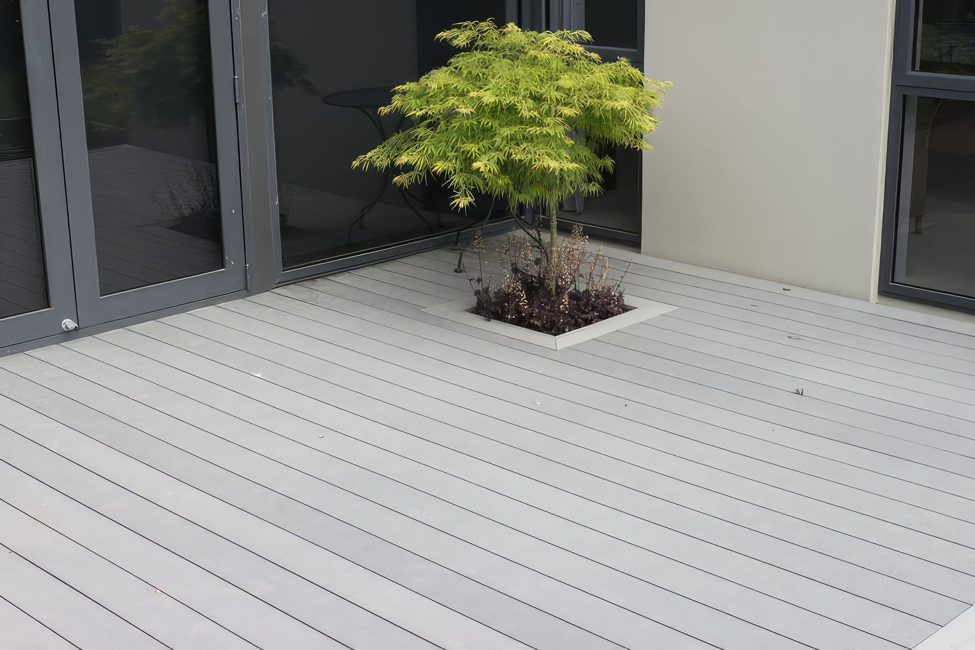 upNo-edge-board-house-side-fix-standard-scale-400x.jpg