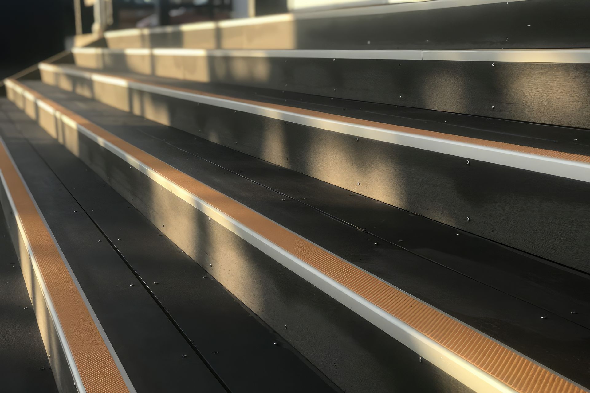upbiform-Forest-Brown-Steps-1024x768-fix-standard-scale-400x.jpg