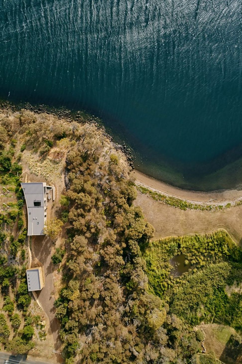 HOUSE AT OTAGO BAY
