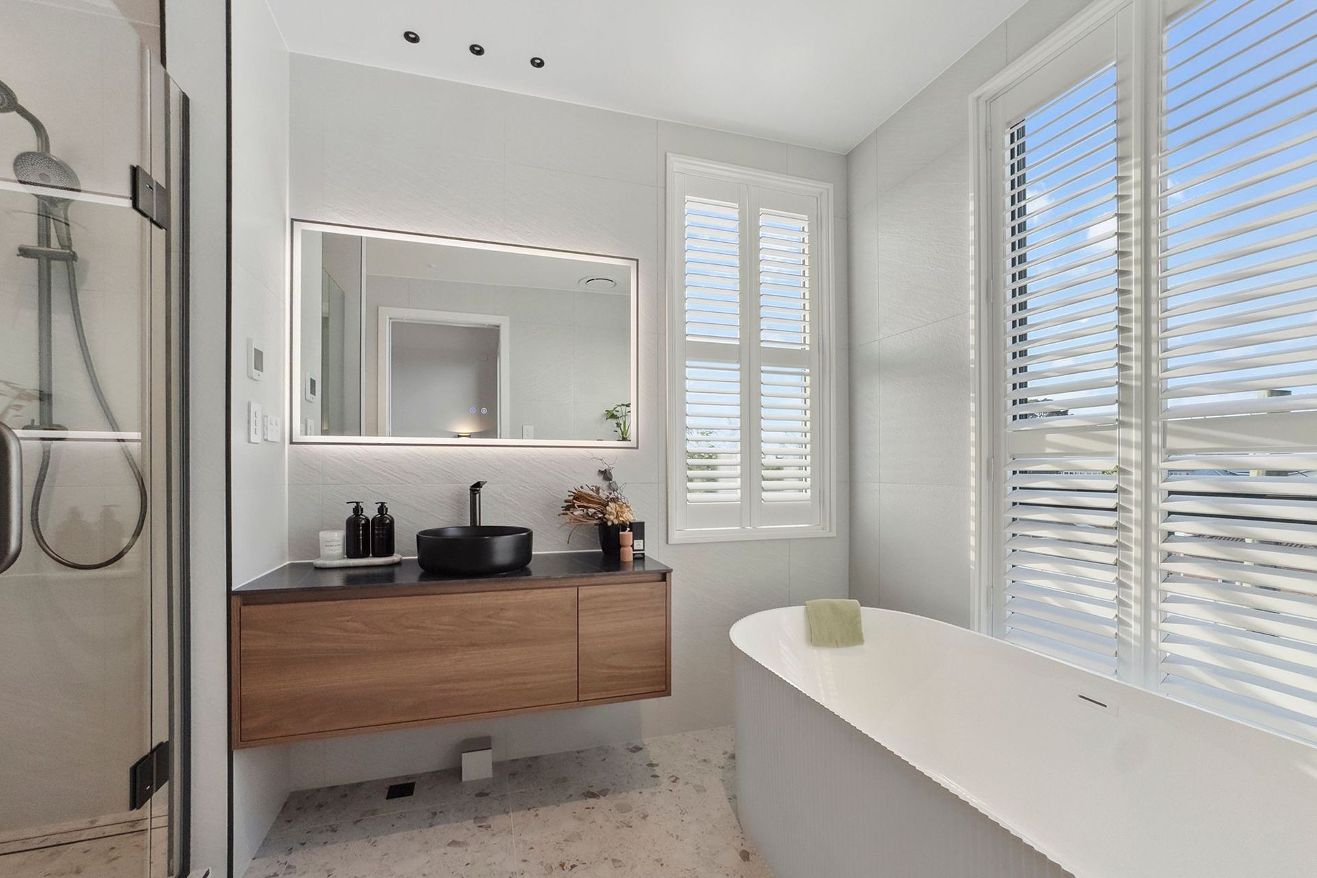 Bathroom-2-v4.jpg