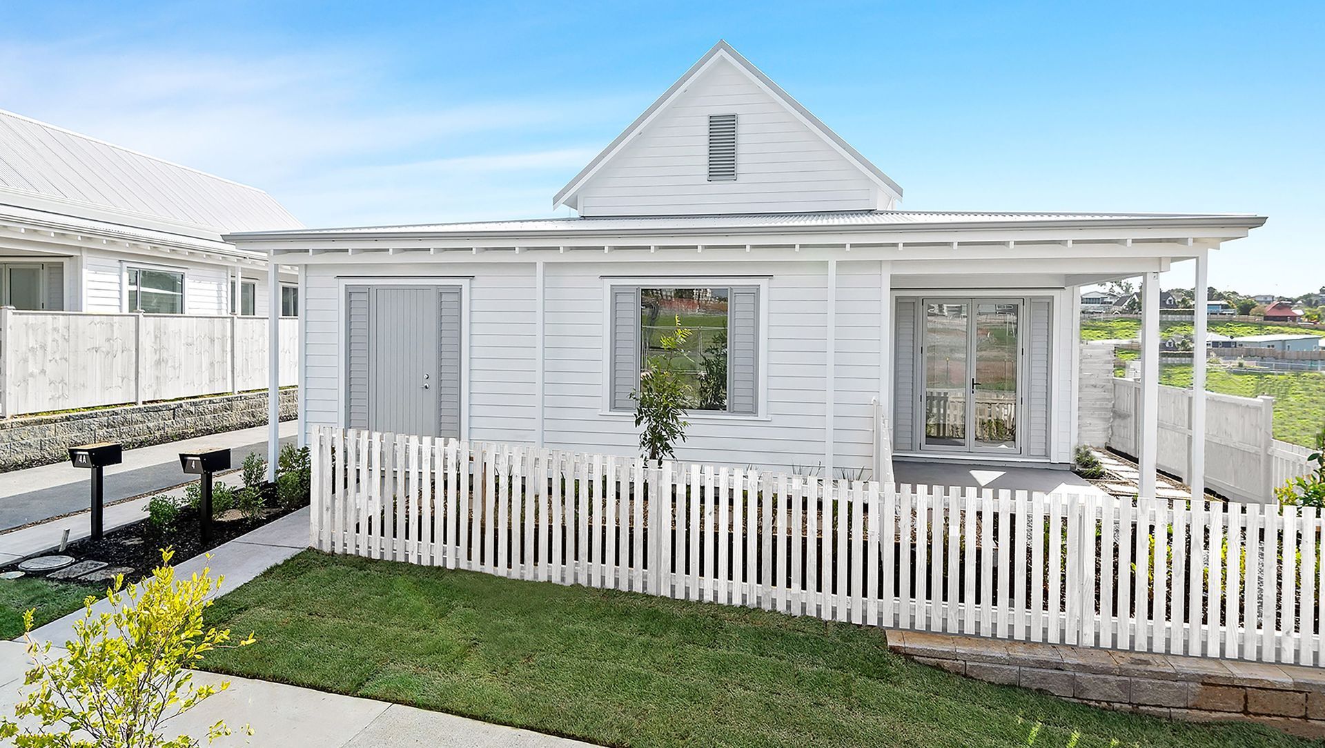 Red Beach Single Level Duplexes banner