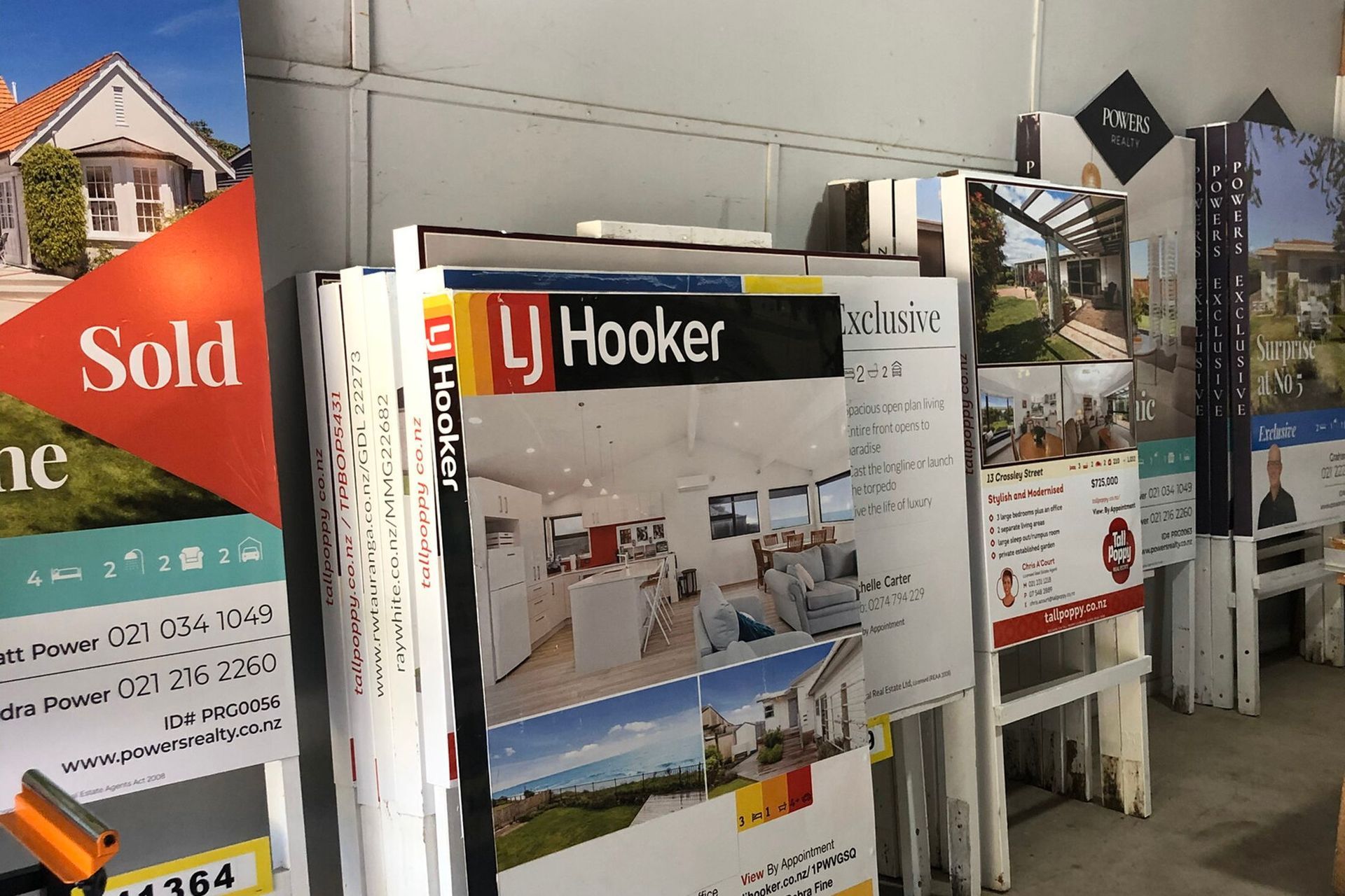 Signboards-Services06.jpg