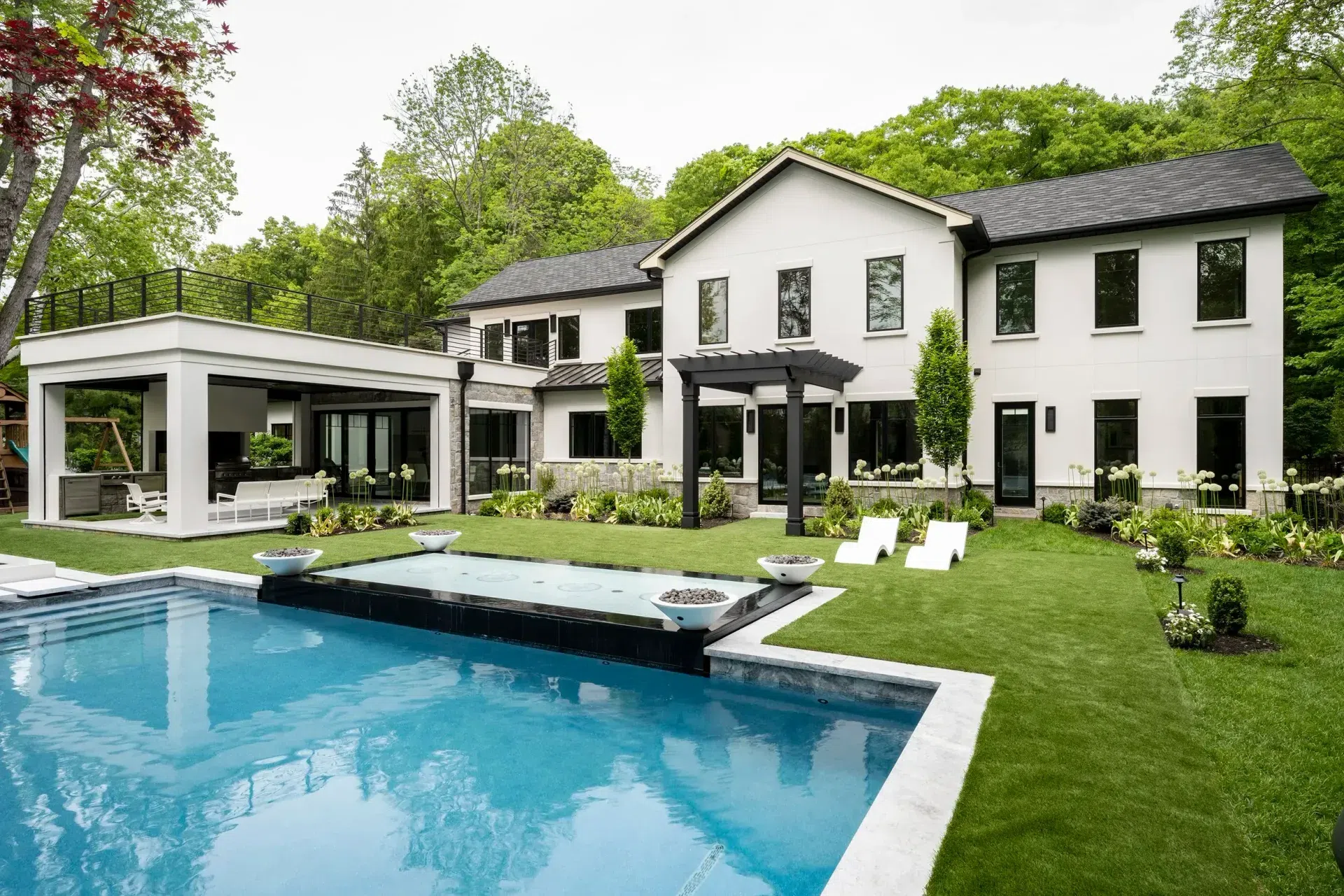 ClosterHome28129.webp