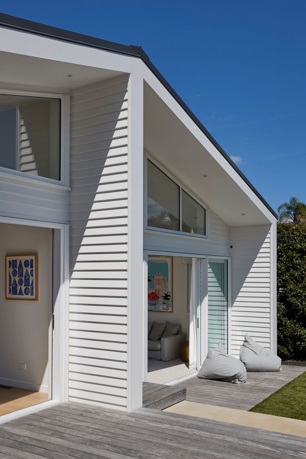 2411-4-Walls-Belle-Vue-108x.jpg