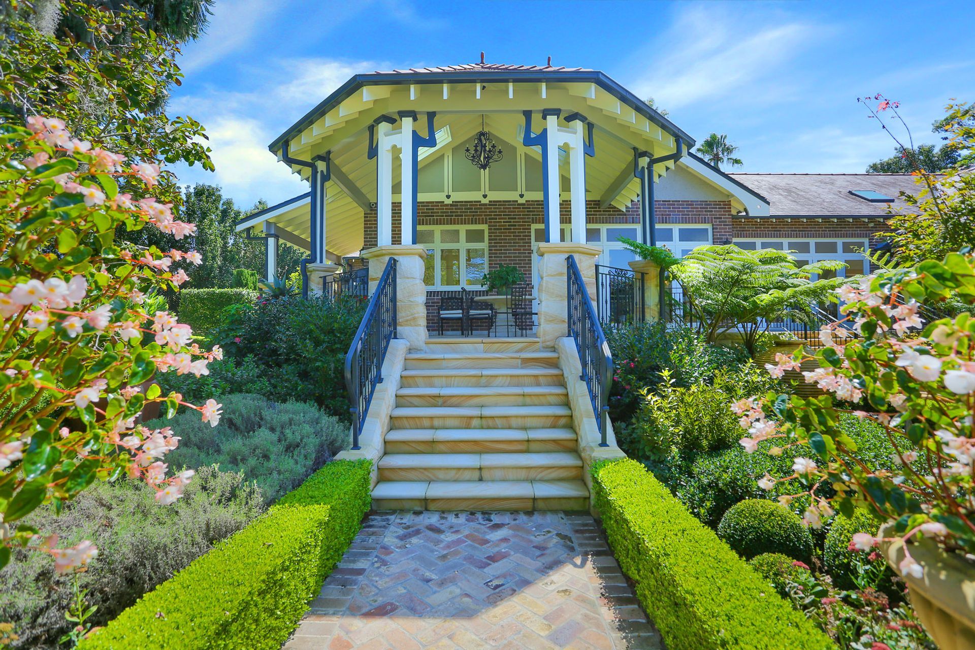 Blairgowrie-Heritage-extension-alfresco-stairs-Distinct-Innovations-architectural-drafting.jpg