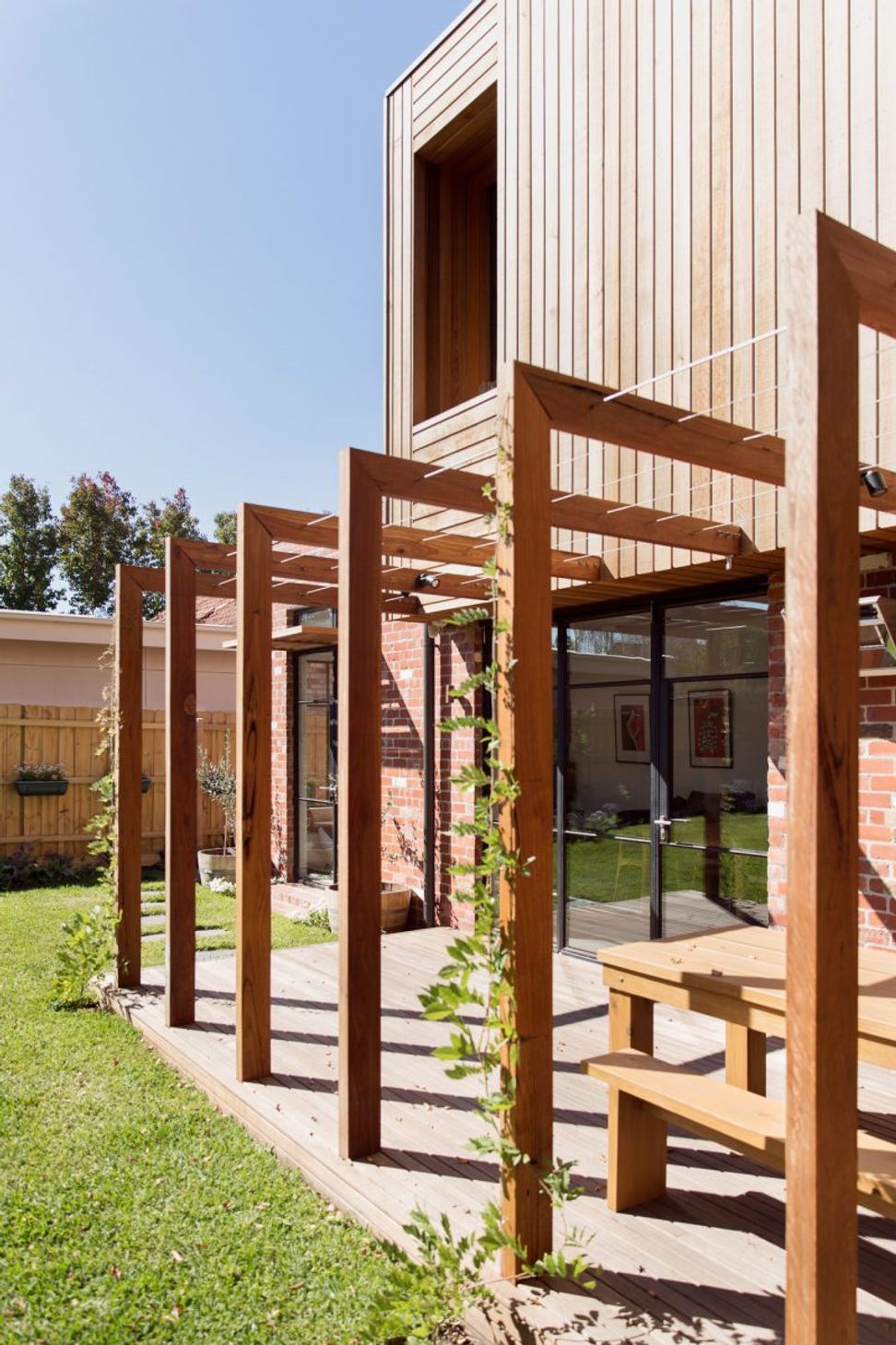 ELSTERNWICK HOUSE