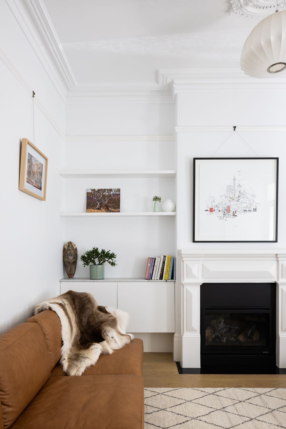 Joinery additions between the existing heritage layers of the home