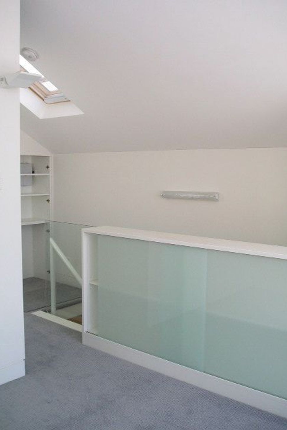 upper level stair landing with joinery balustrade