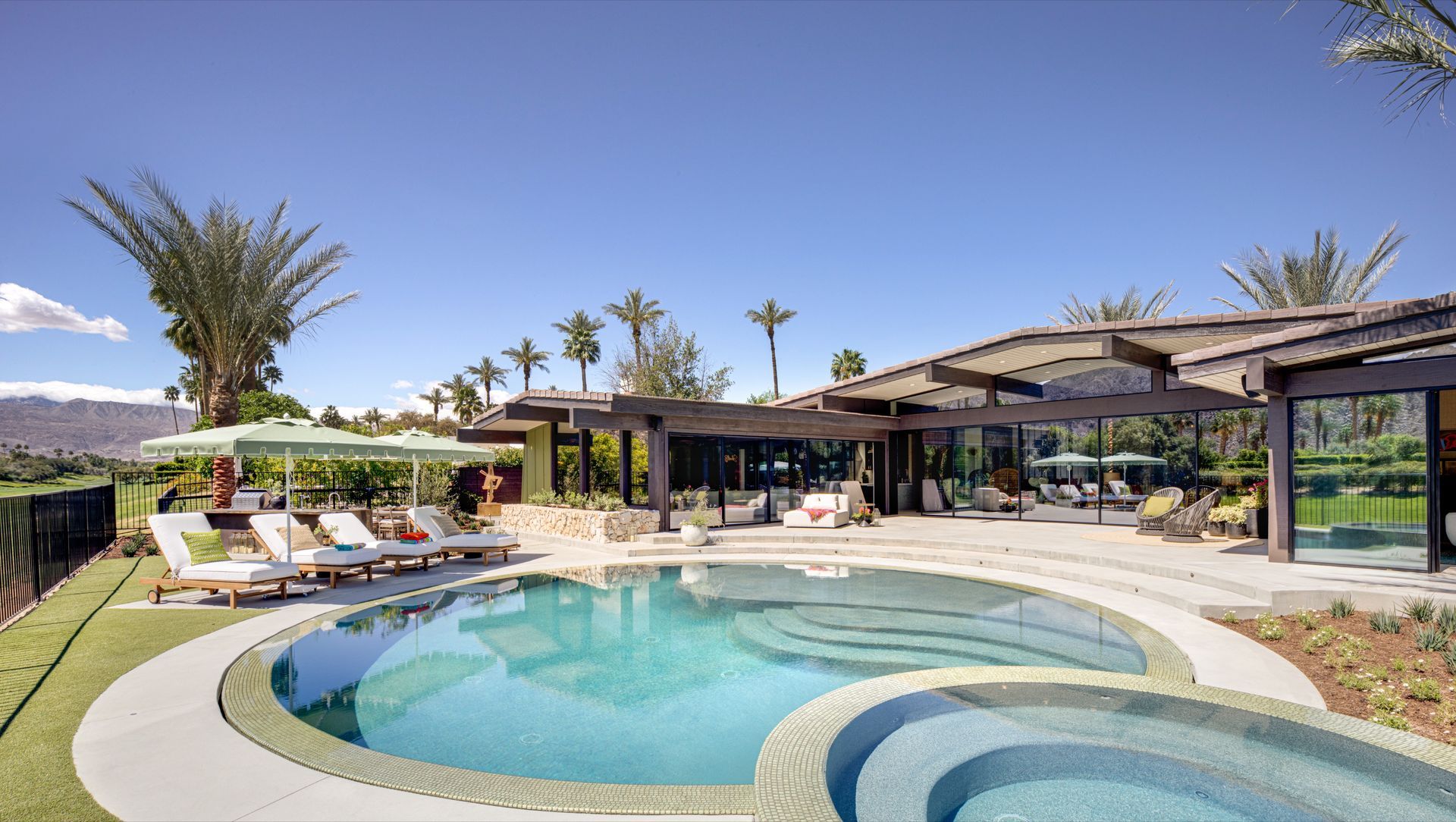 Desert Oasis banner