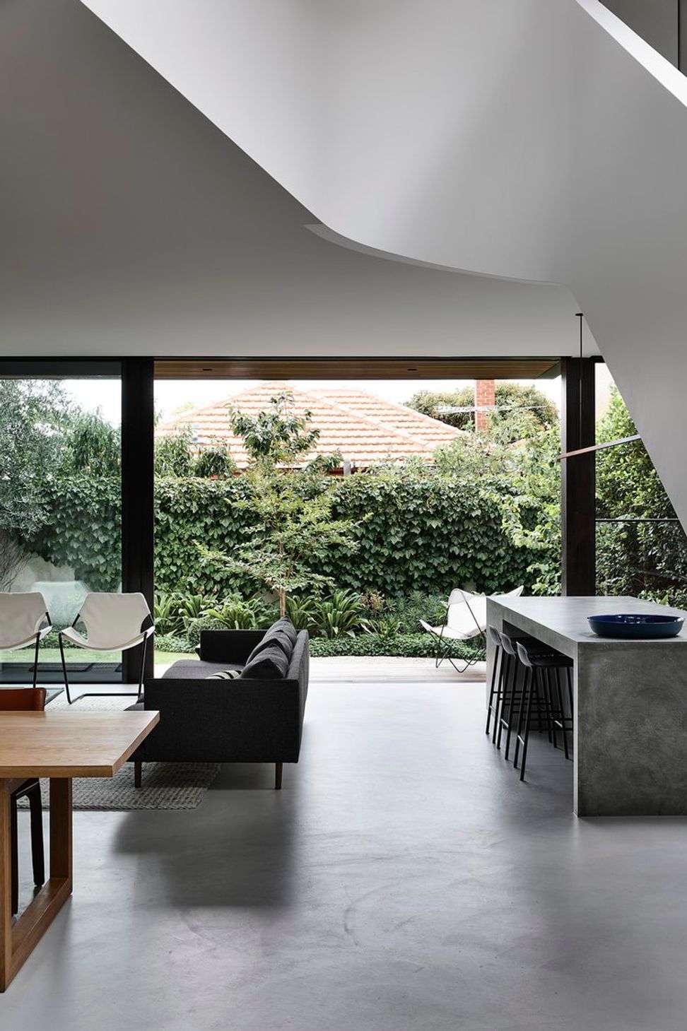 Cercis Garden