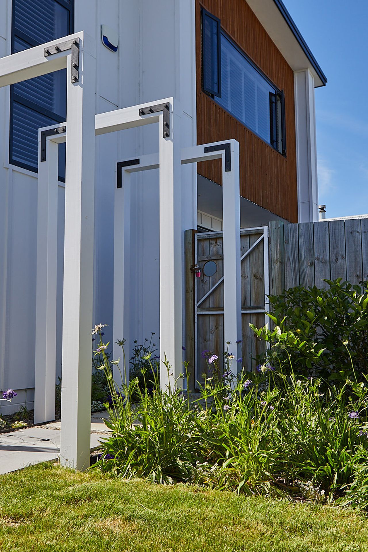 COASTAL-GARDEN98.jpg