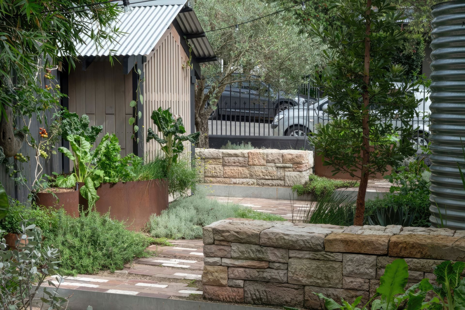 ScaledGarden-LifeDesignNeighbourhoodNatural4-1695x1020-standard-scale-200x.jpg