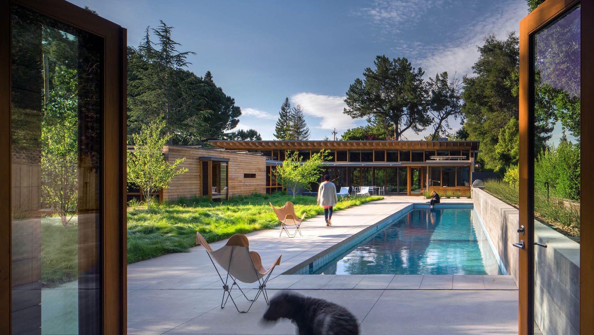 Modern family | Los Altos Residence banner