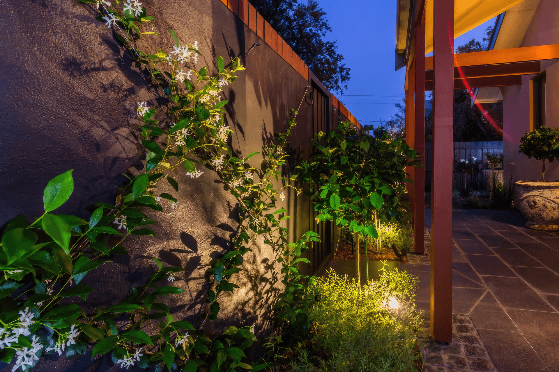 upThe-Junction-Landscape-Design-03-MUD-Landscape-Design-1024x683-fix-standard-scale-200x.png