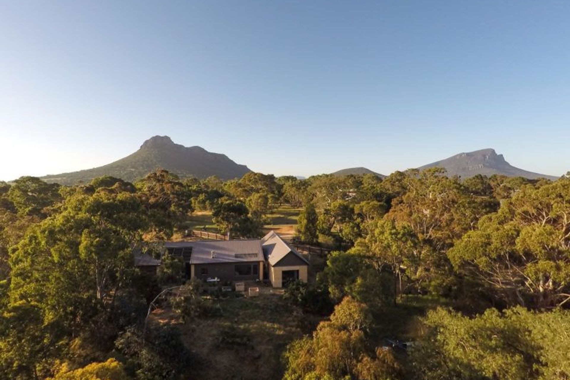 DUNKELD HOUSE
