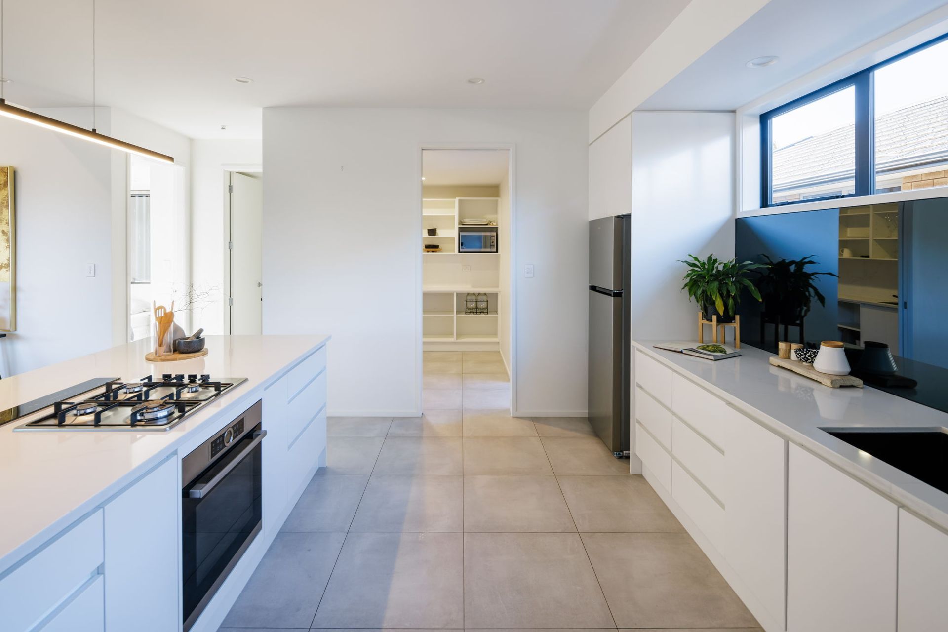 32-web-or-mls-29inHouseAR56525.jpg