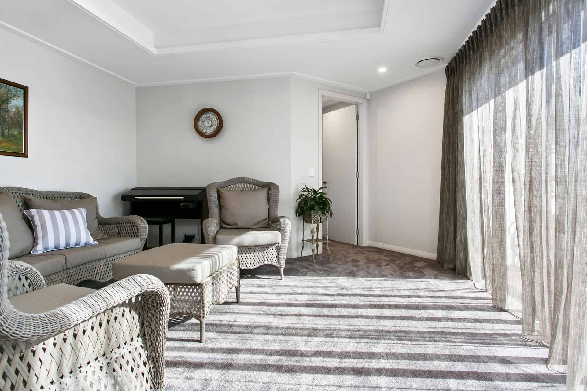 Floor-Area-373m208.jpg