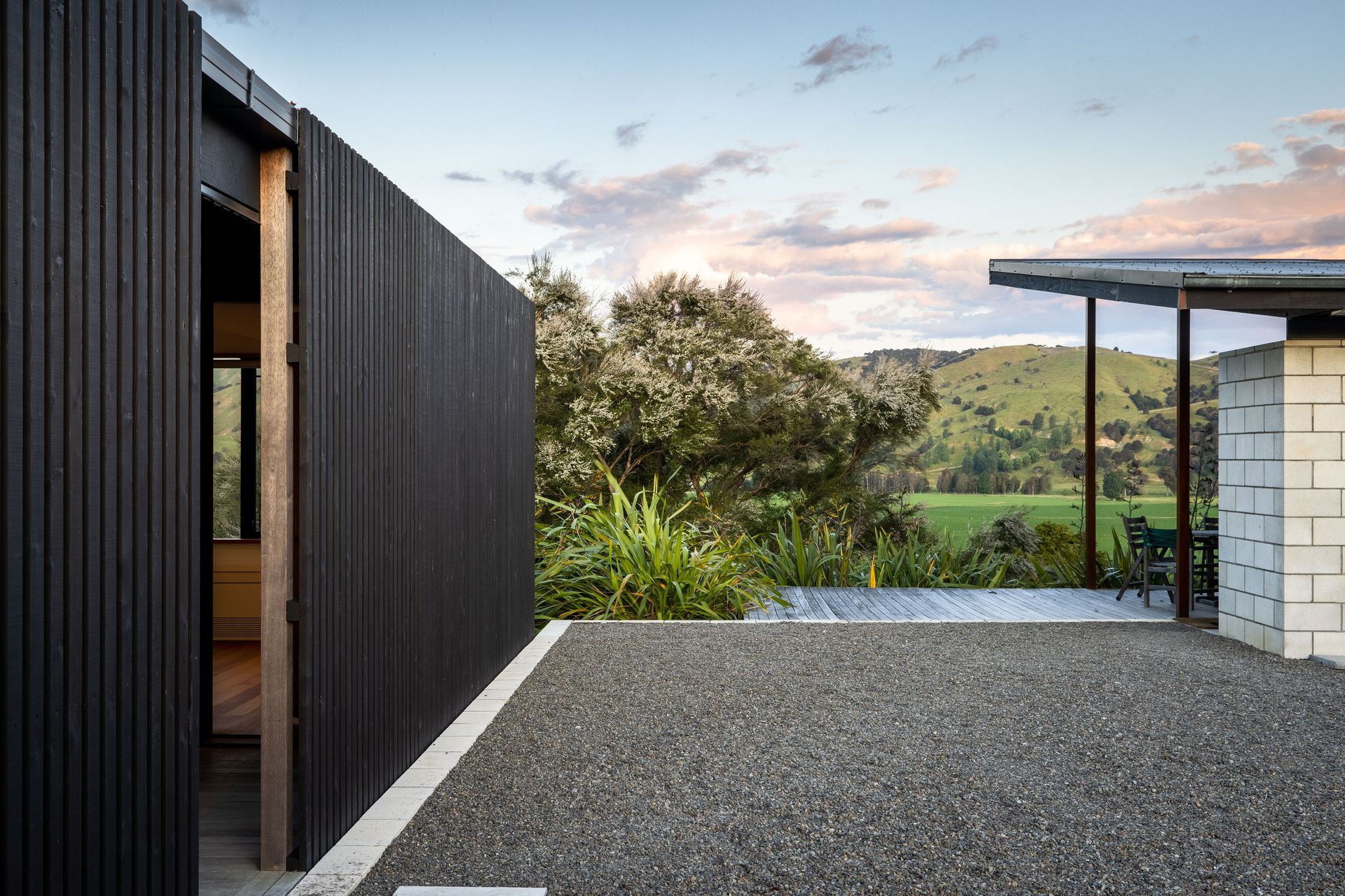 Glenmorven-Studiosconnection-to-cabinPaul-McCredie3.jpg