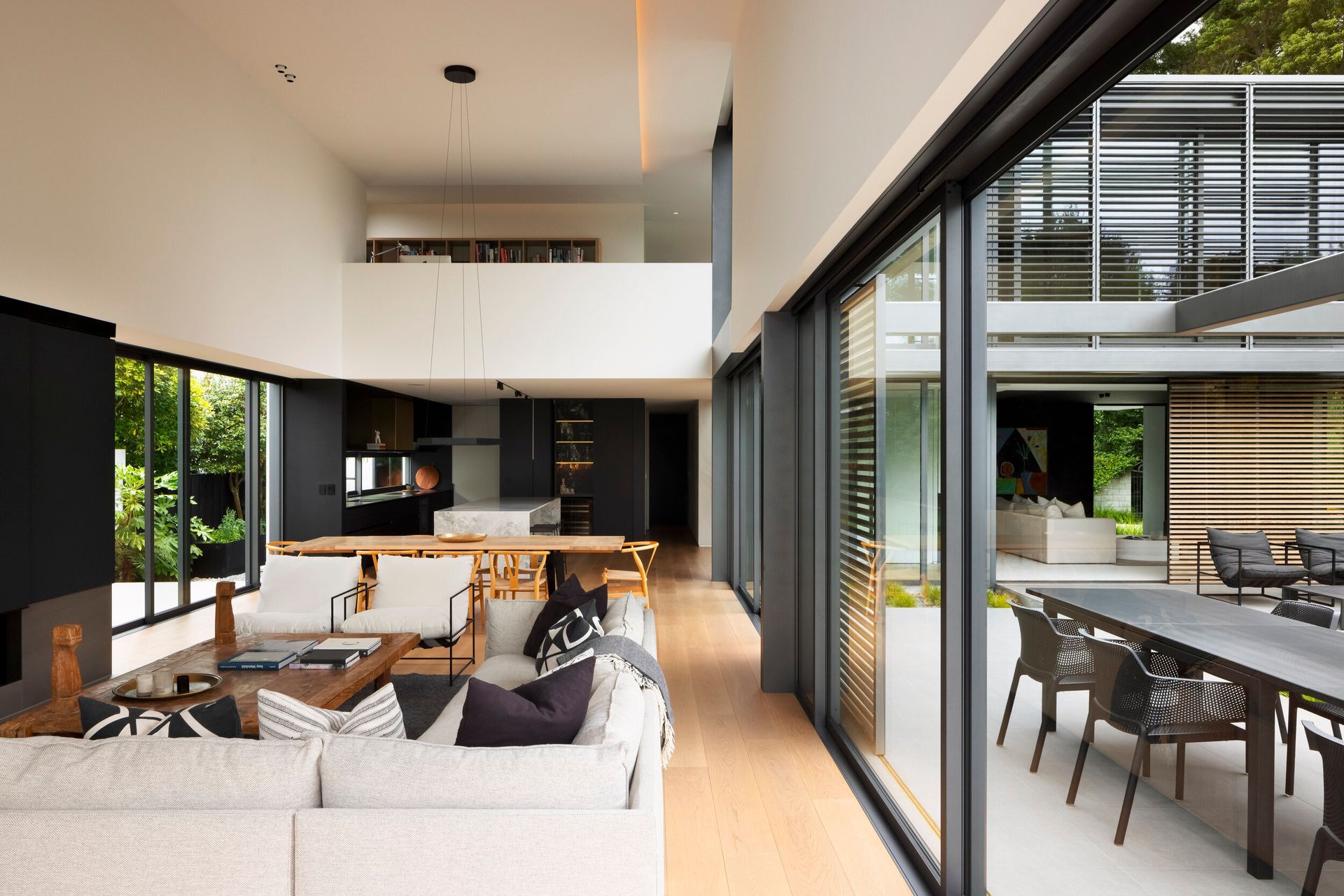 HELMORES-LANE-HOUSE04.jpg