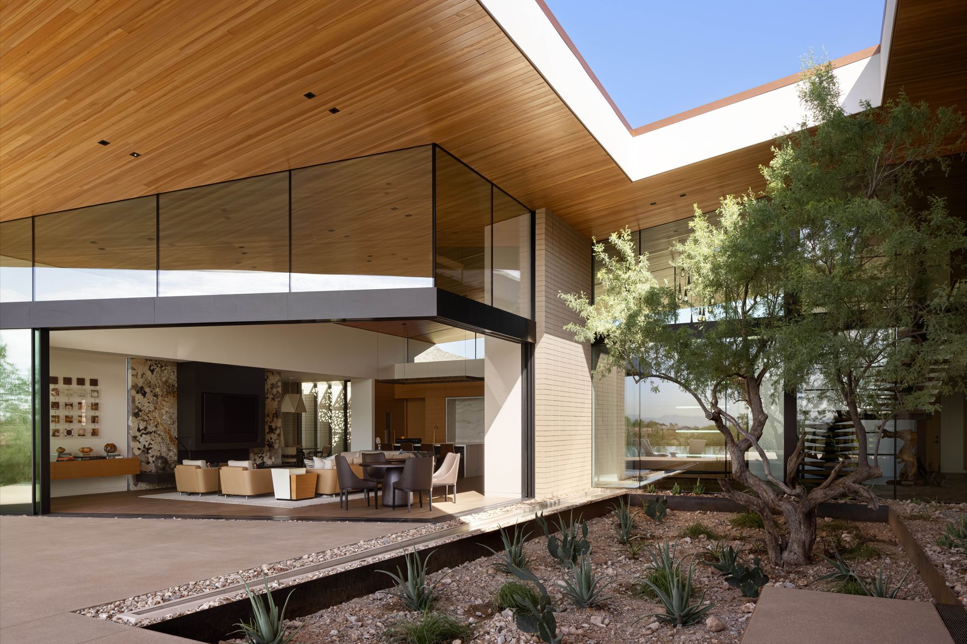 KendleDesignDesert-Geode2482-Pano-ap-compressed.jpg