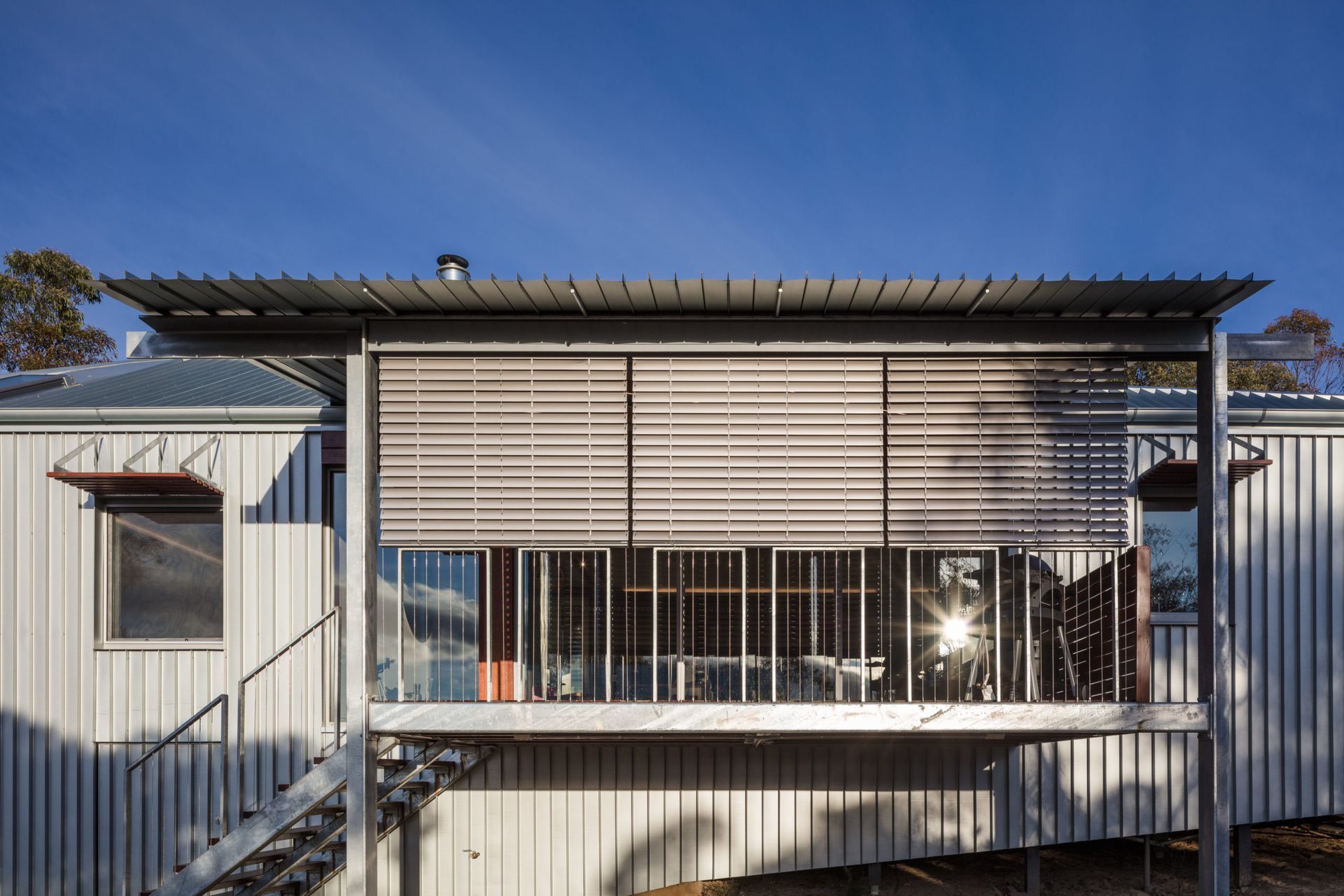 L-House