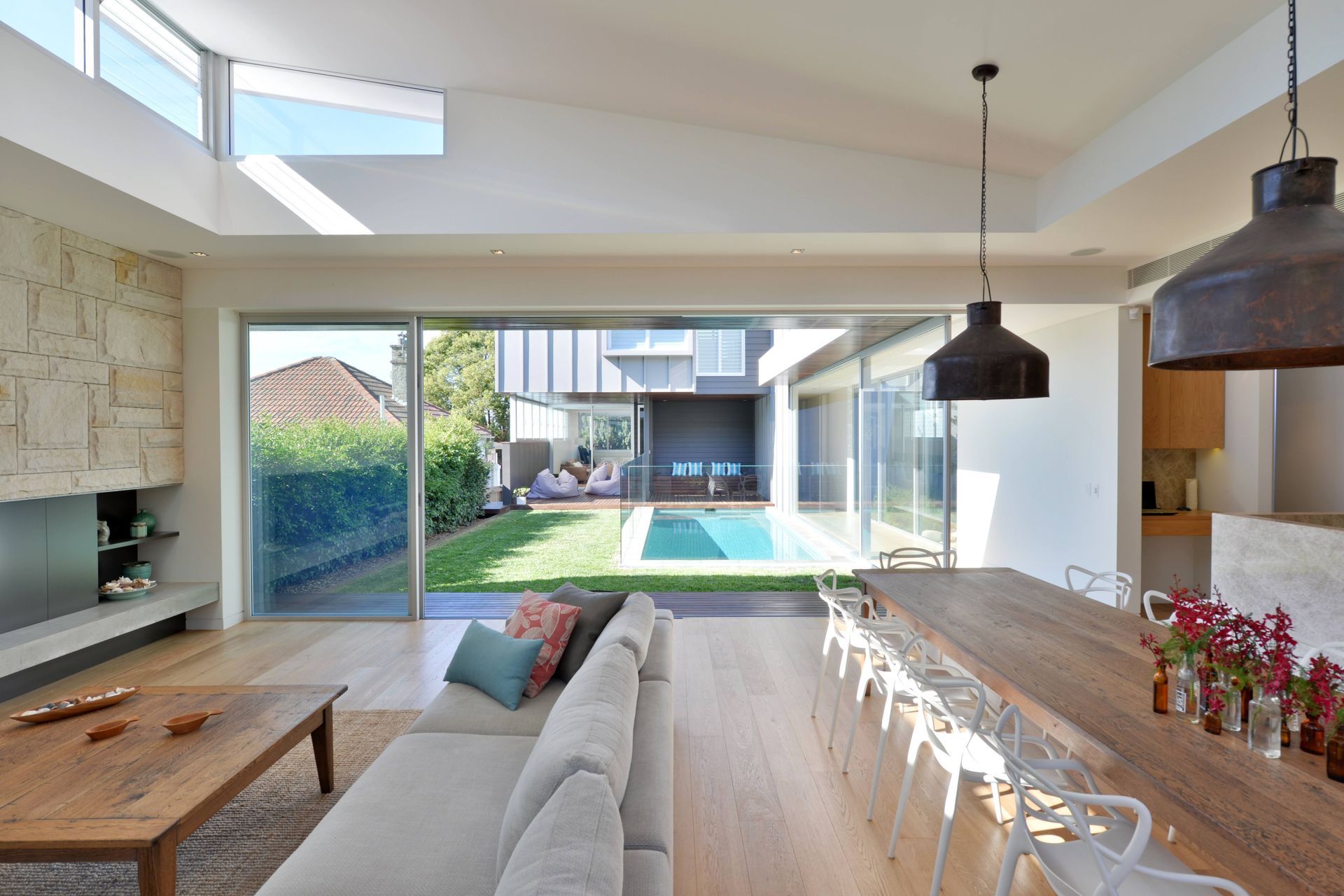 Carter St Bronte