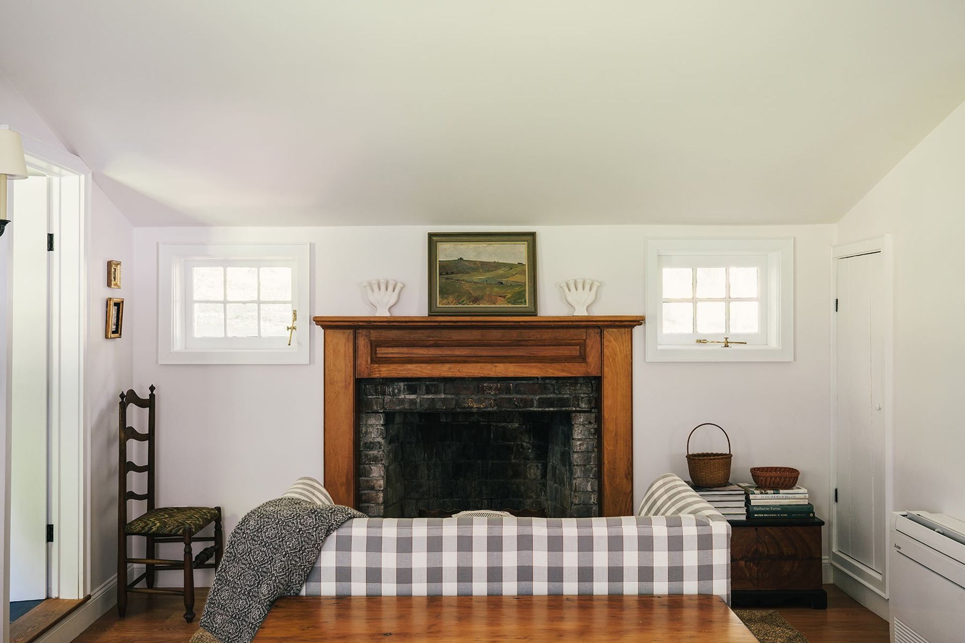 MDCBedfordCottage0803.jpg