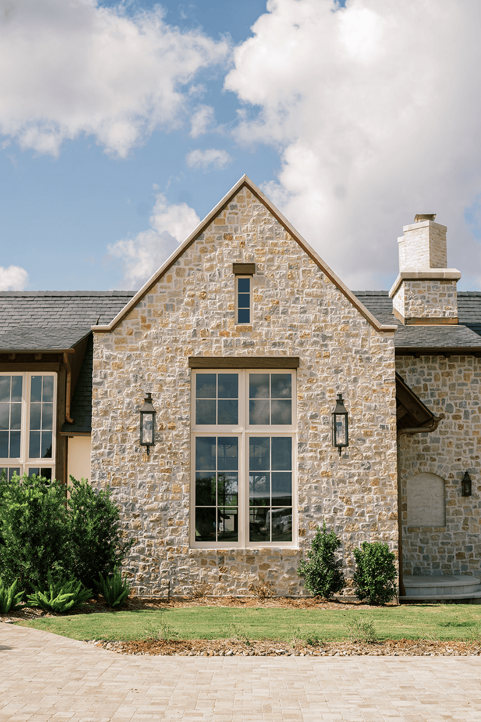 Mark-Richardson-Architects-Warburton-Residence-Victoria-Texas-06.png
