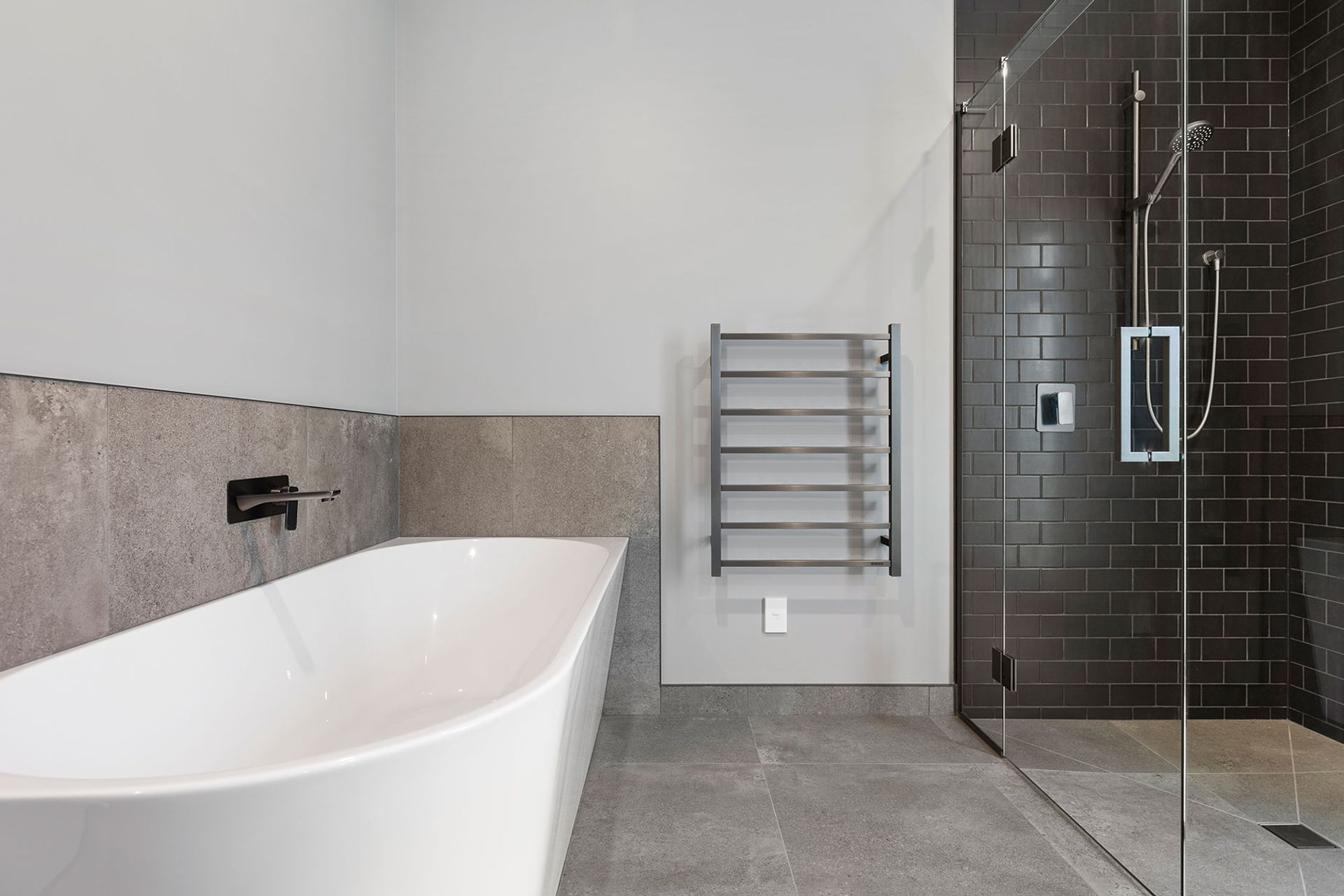 appeal-aplenty-bathroom-bath-shower.jpeg