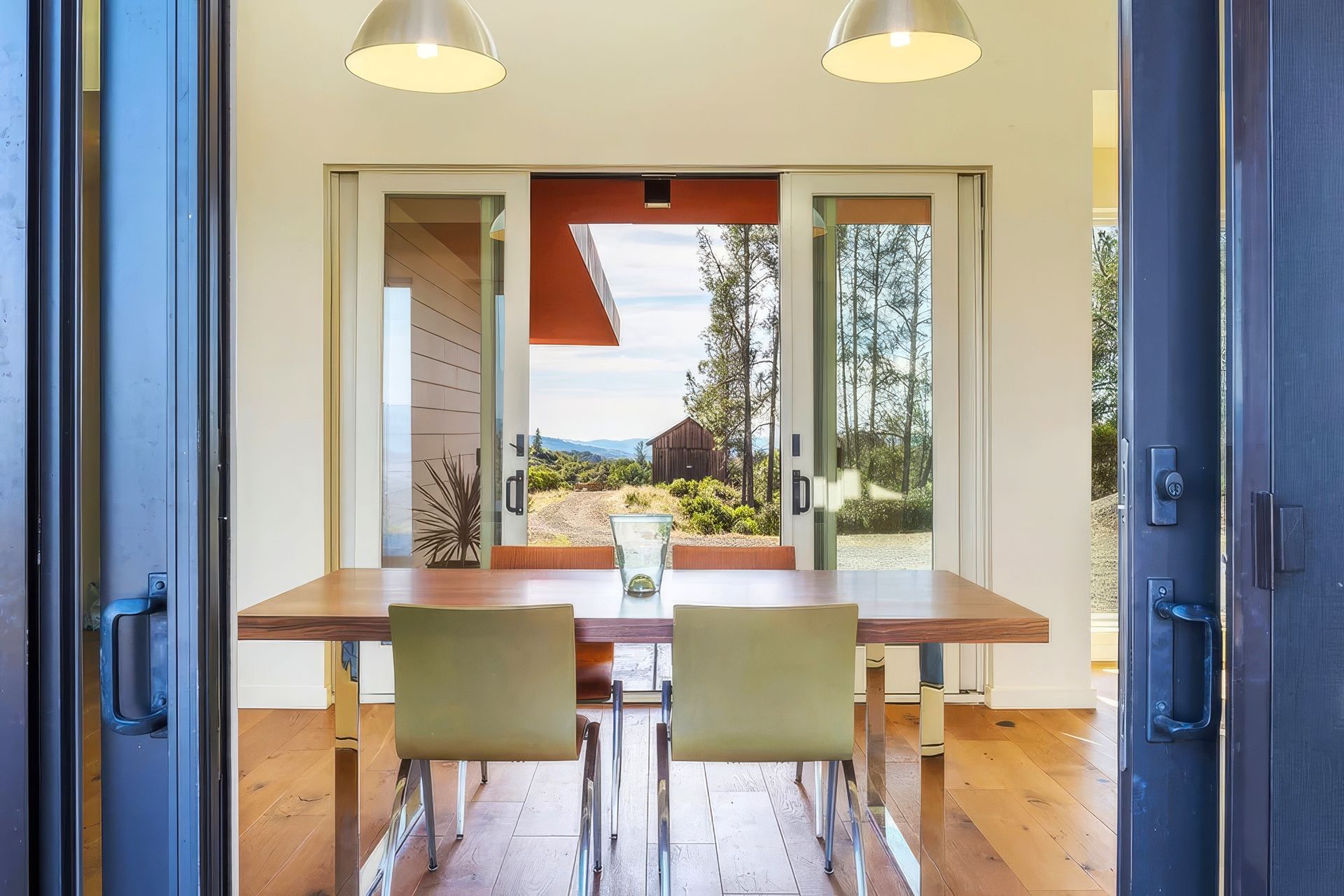 imgi91dining-018orig-upscaled-by-Replicate.jpg