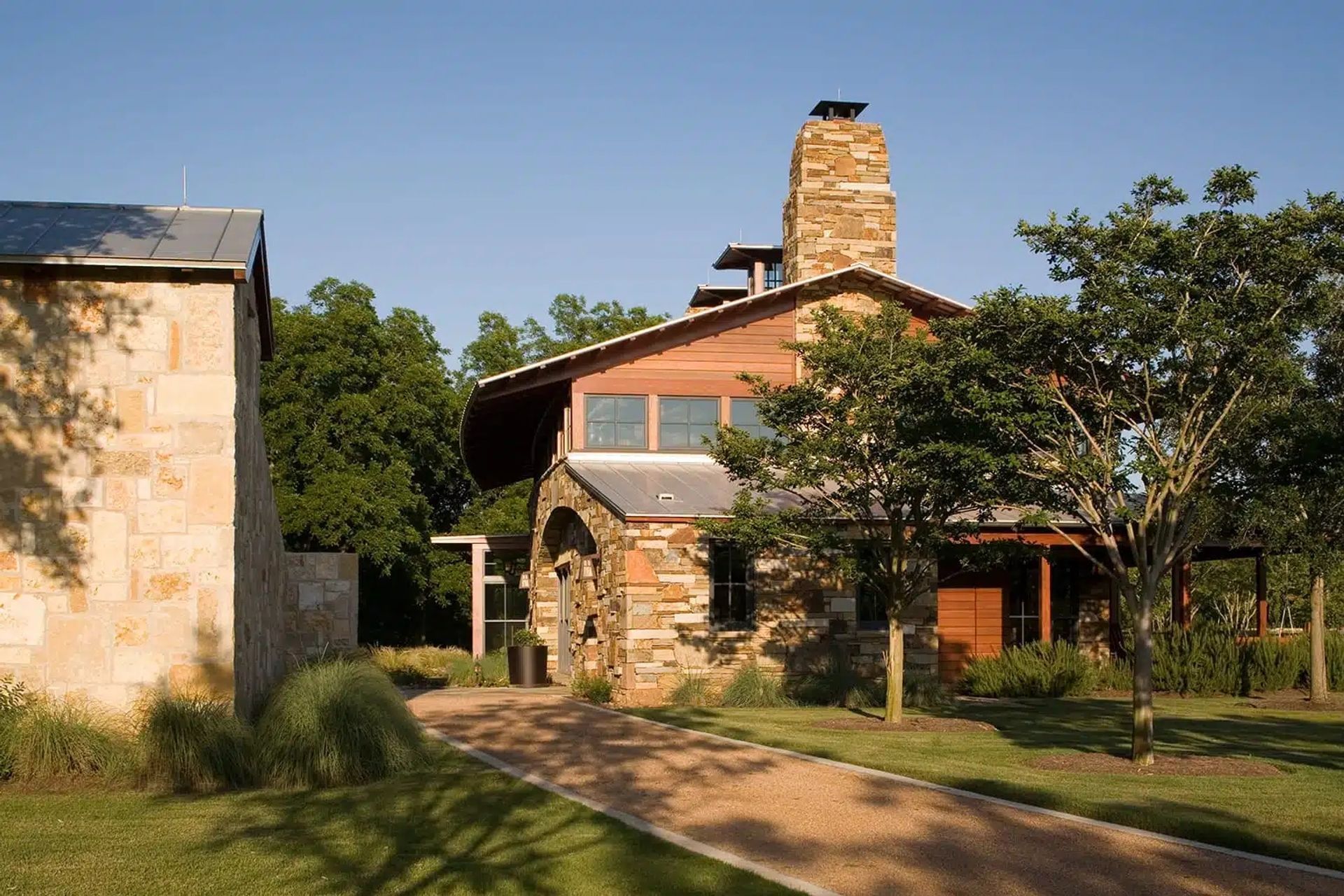 moto-x-cabin46jpg-ap-compressed.jpg