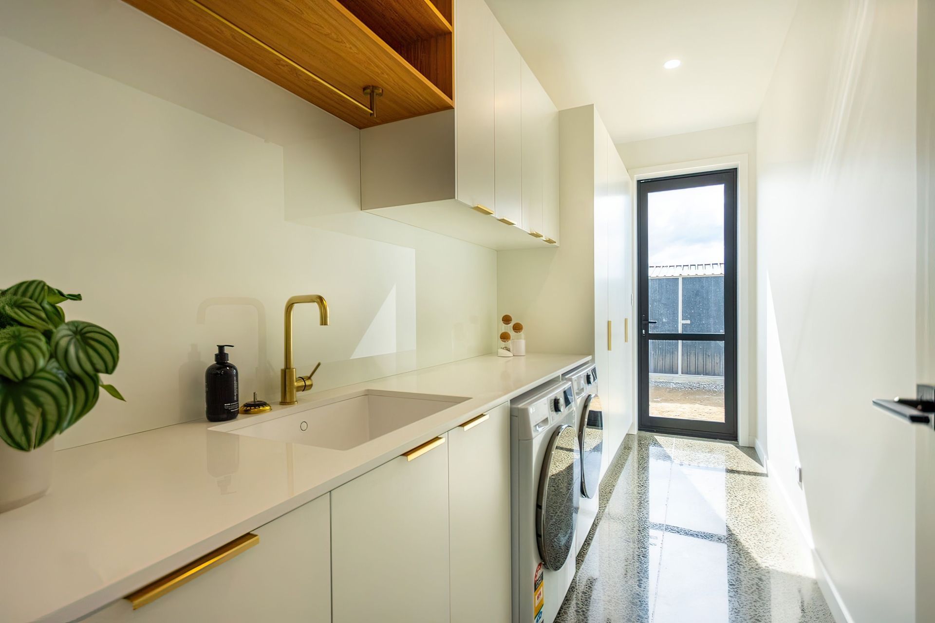 proactive-build-projects-fernhill-home-12-topaz-very-compressed-2x.jpeg