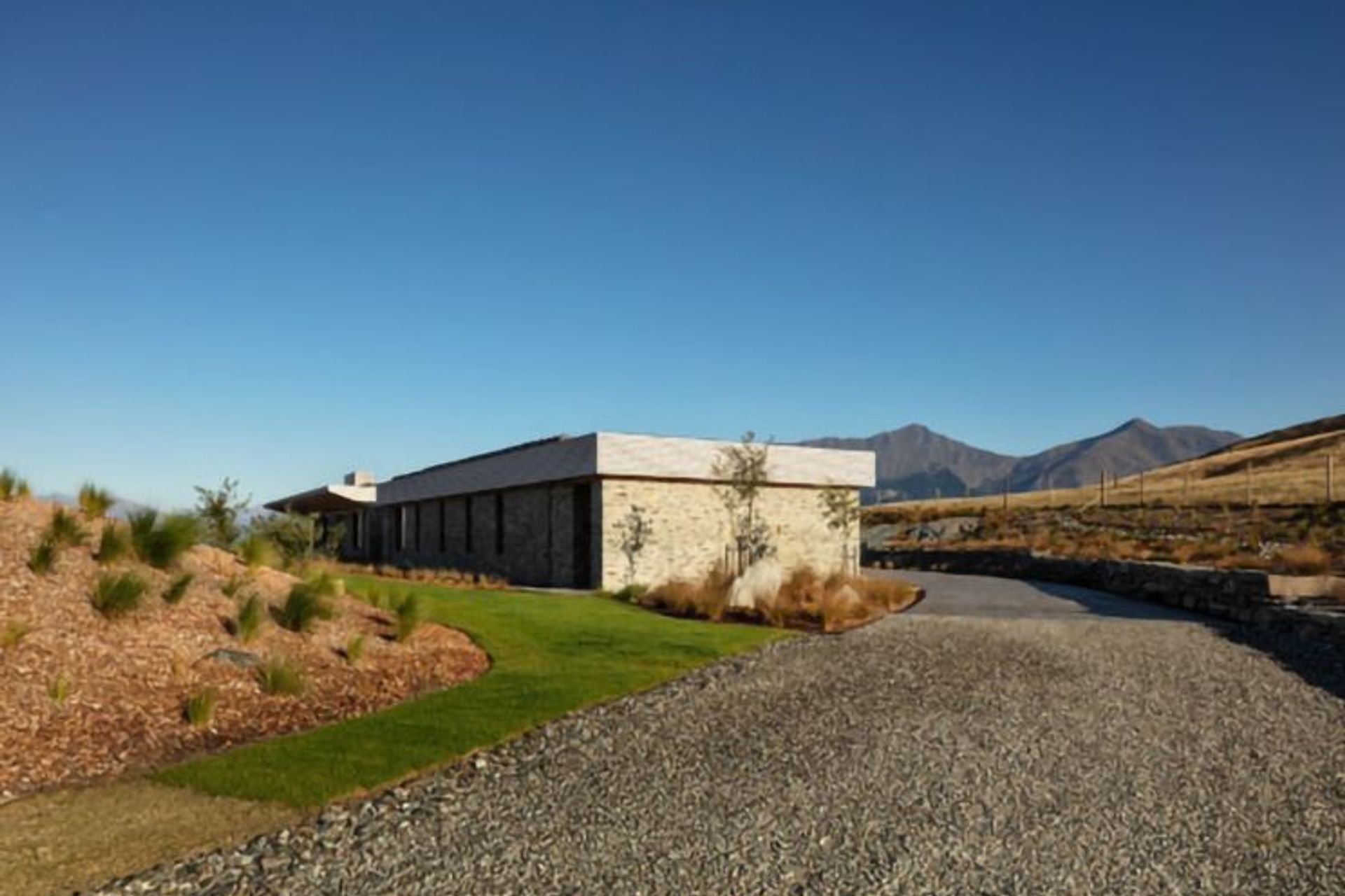 rafemaclean-tetoka-04-512x344.jpg