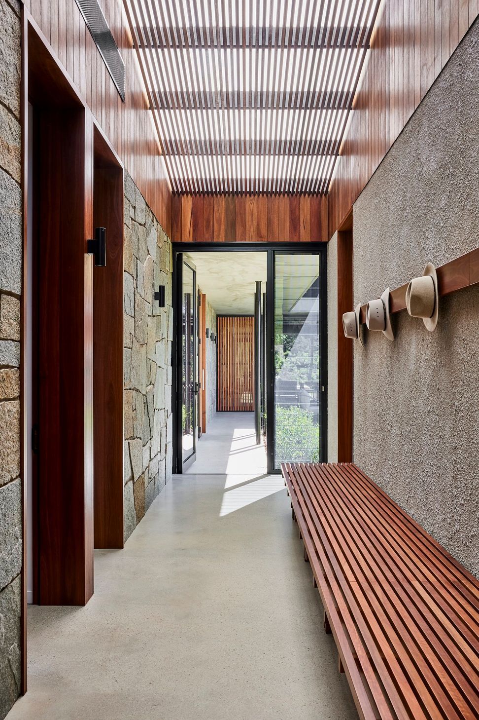 shaun-lockyer-architects-amaroo-australian-interior-design-timber-battens-light-entry-seat.jpg