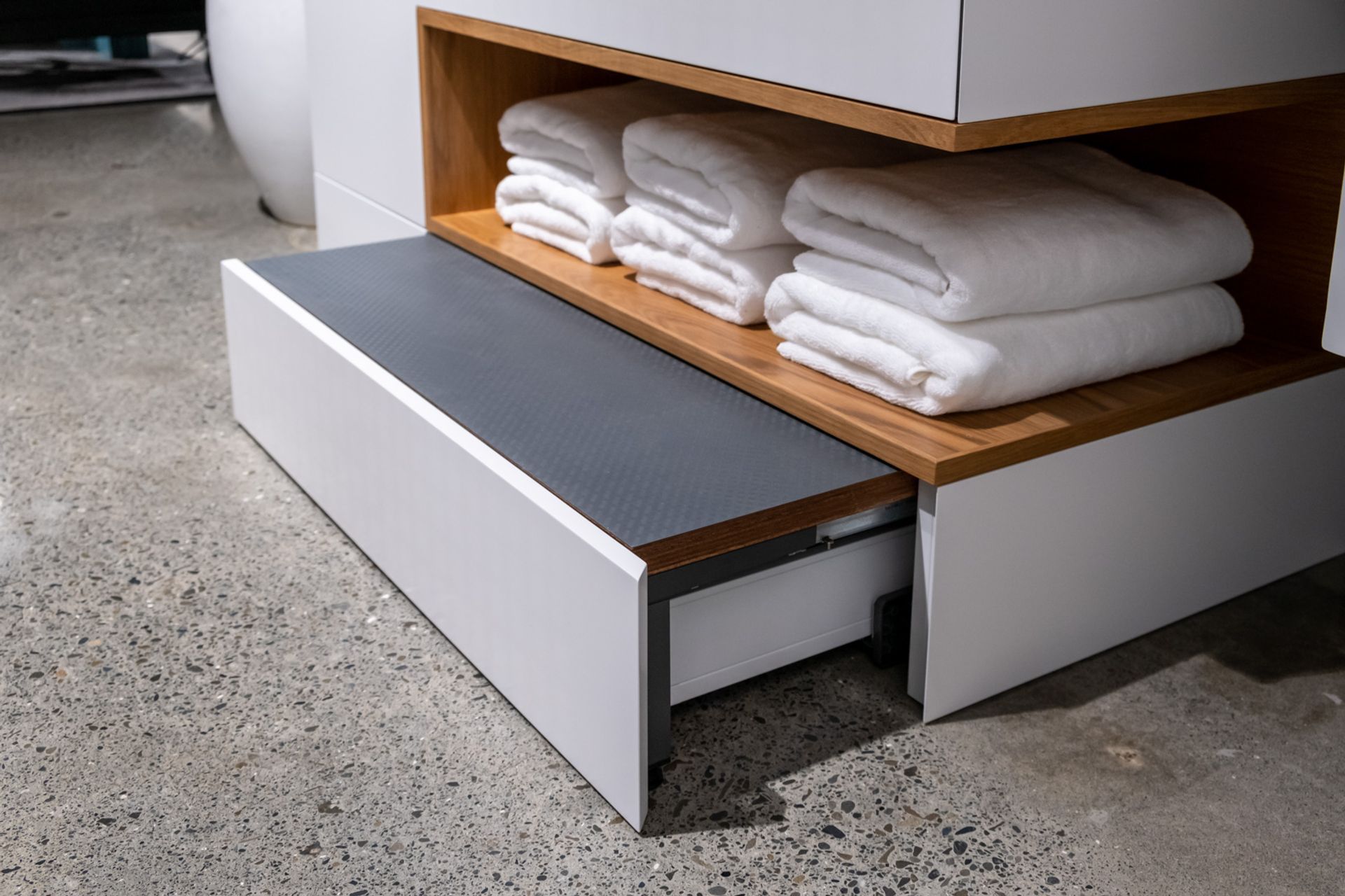 Bathroom-5.jpg
