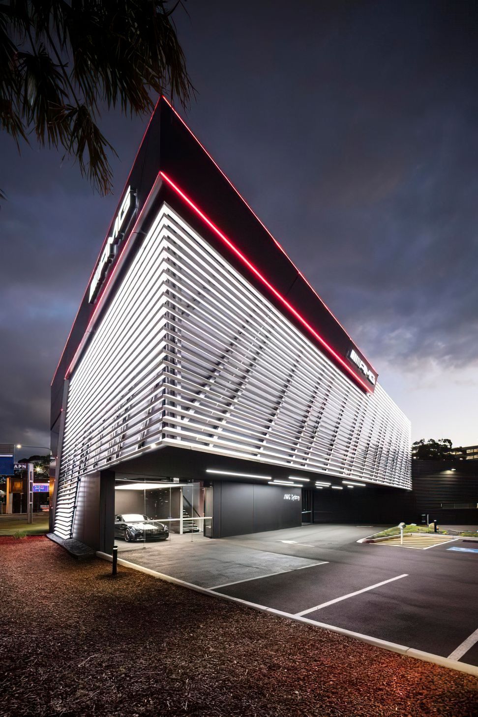 buildmeAMG-SydneyExterior-Twilight0A8A3650lowx882a-gigapixel-standard-scale-481x.jpg