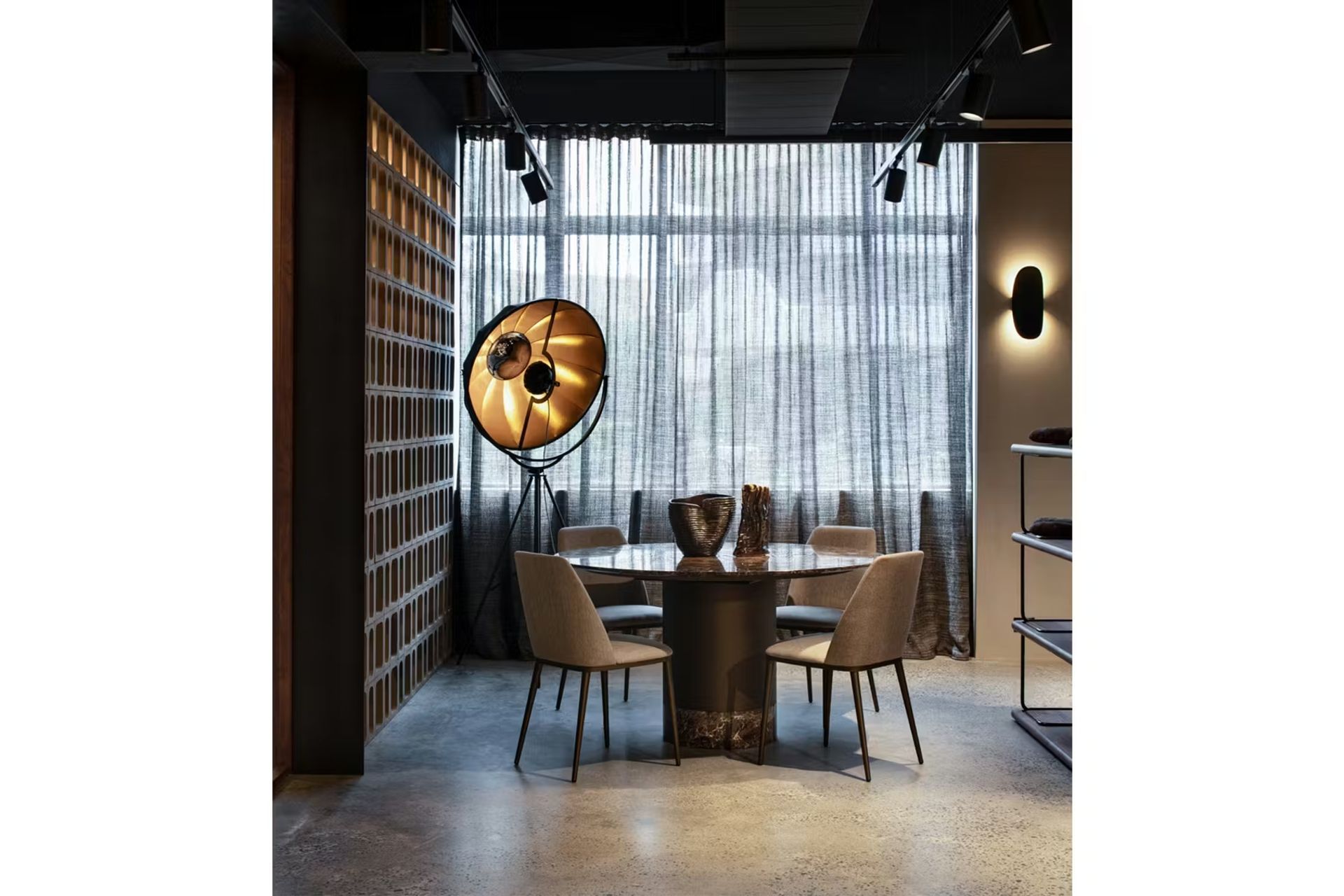 showroom-9-ap-compressed.jpg