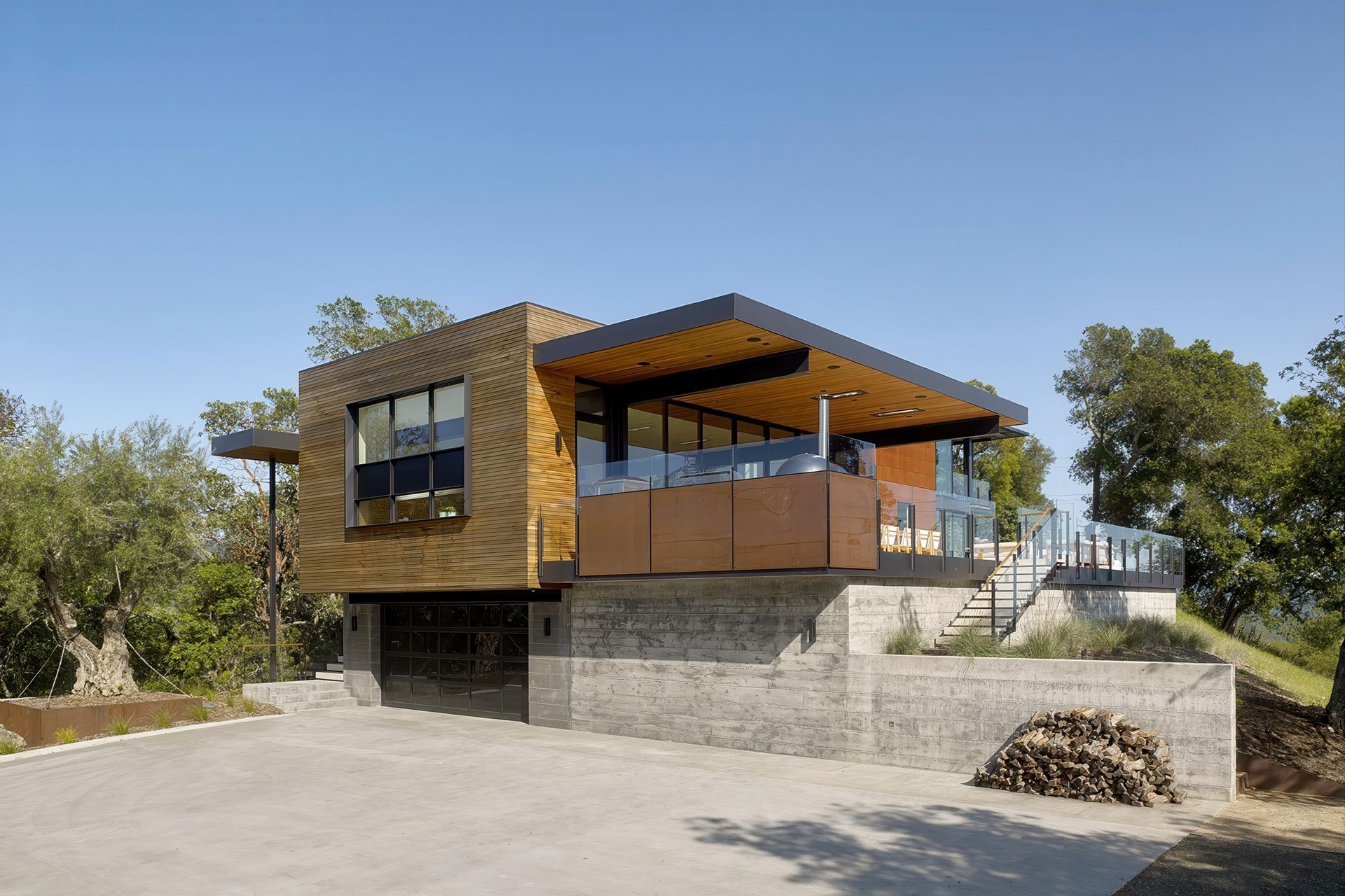 004Zack-de-VitoModern-Architecture-Construction-Design-BuildRidgeview-Estate-NapaCustom-HomeFront-Exterior-angledCesar-Rubio.jpeg
