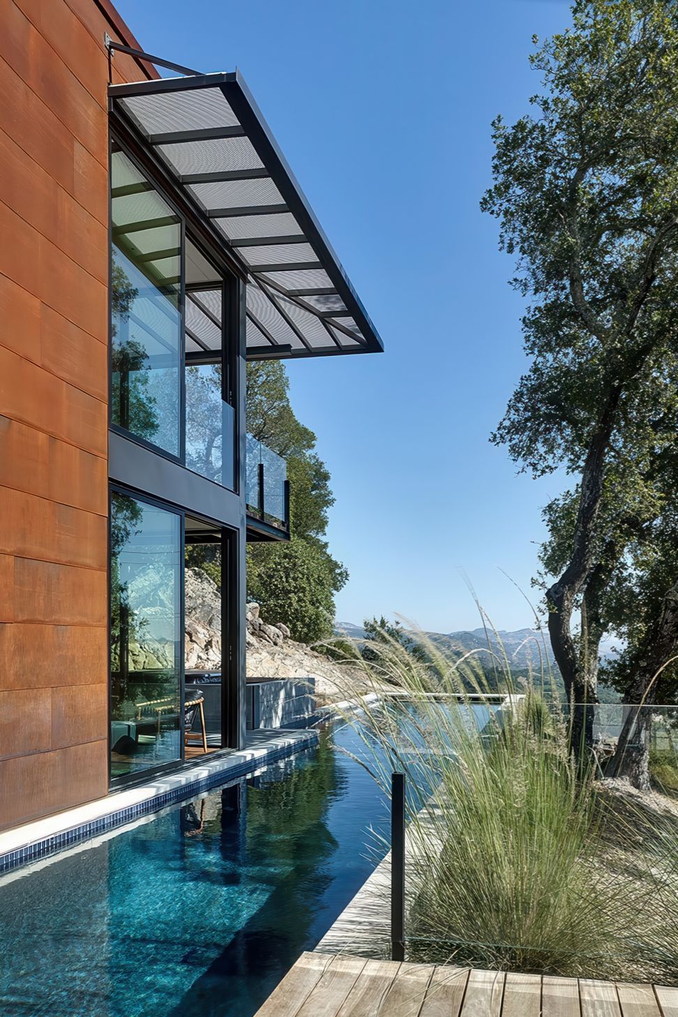 006Zack-de-VitoModern-Architecture-Construction-Design-BuildRidgeview-Estate-NapaCustom-HomePool-to-viewCesar-Rubio.jpeg