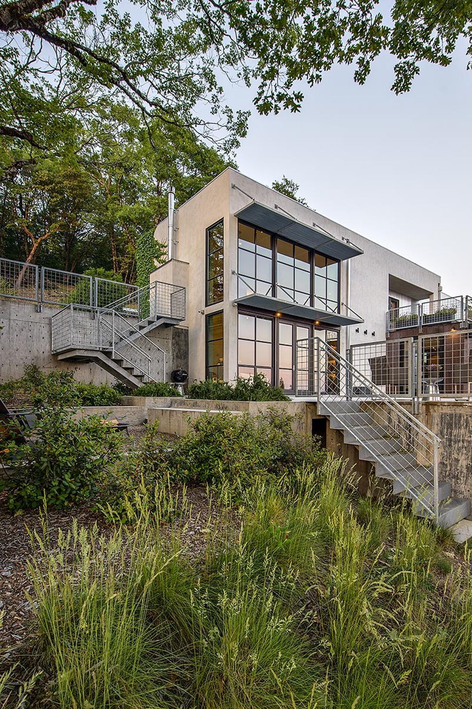 009Zack-de-VitoModern-Architecture-Construction-DesignBuildLK-HouseCalistogaCustom-HomeLiving-Room-WingLandscape-009.jpg