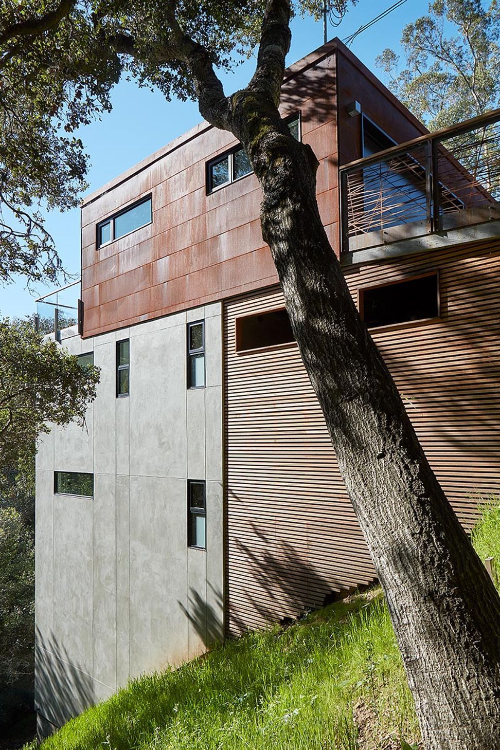 012Zack-de-VitoModern-ArchitectureConstructionDesign-BuildHillside-HouseMarin-County-Custom-HomeCar-Port-ElevationDamonte-012.jpg