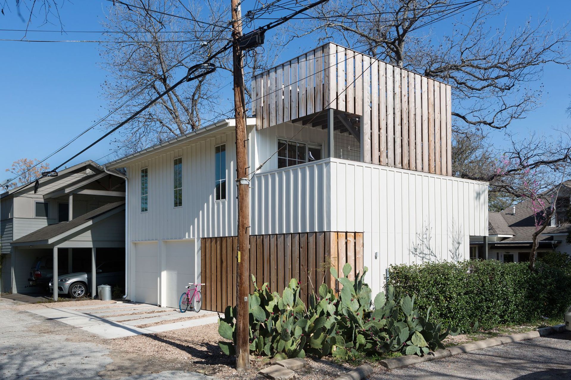 02BackAlleyCuppettKilpatrickArchitectureandInteriorDesignaustin-tx-guesthouse-observation-tower-patio-shelter.jpg
