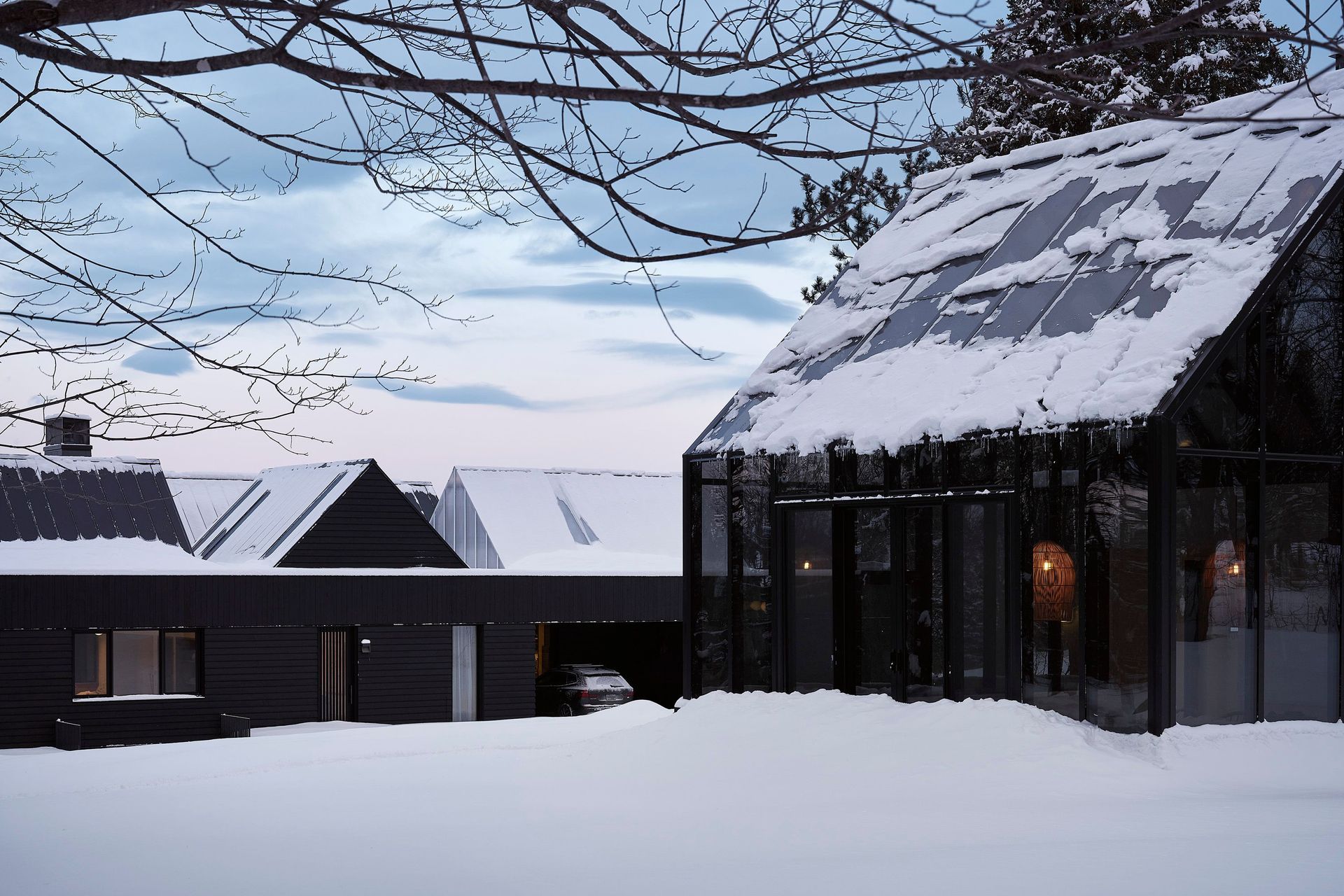 1-Atelier-Echelle-House-on-the-River-Credit-Maxime-Brouillet.jpg