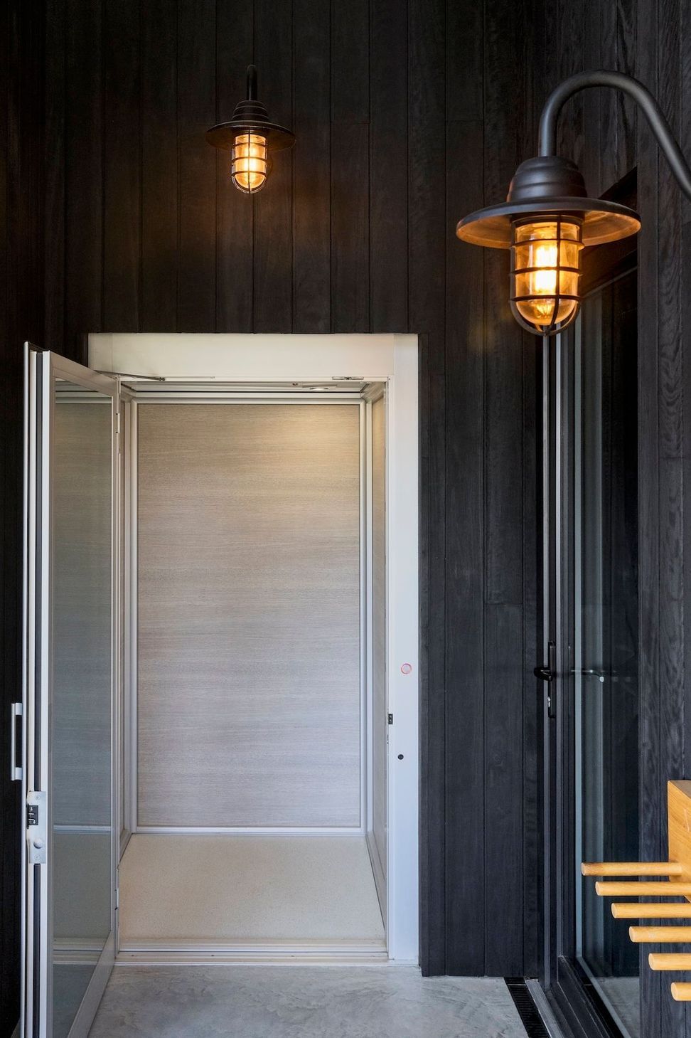 11-envirotecture-robertsonpassivhaus-passivhaus-newsouthwales-entrance-2.jpg
