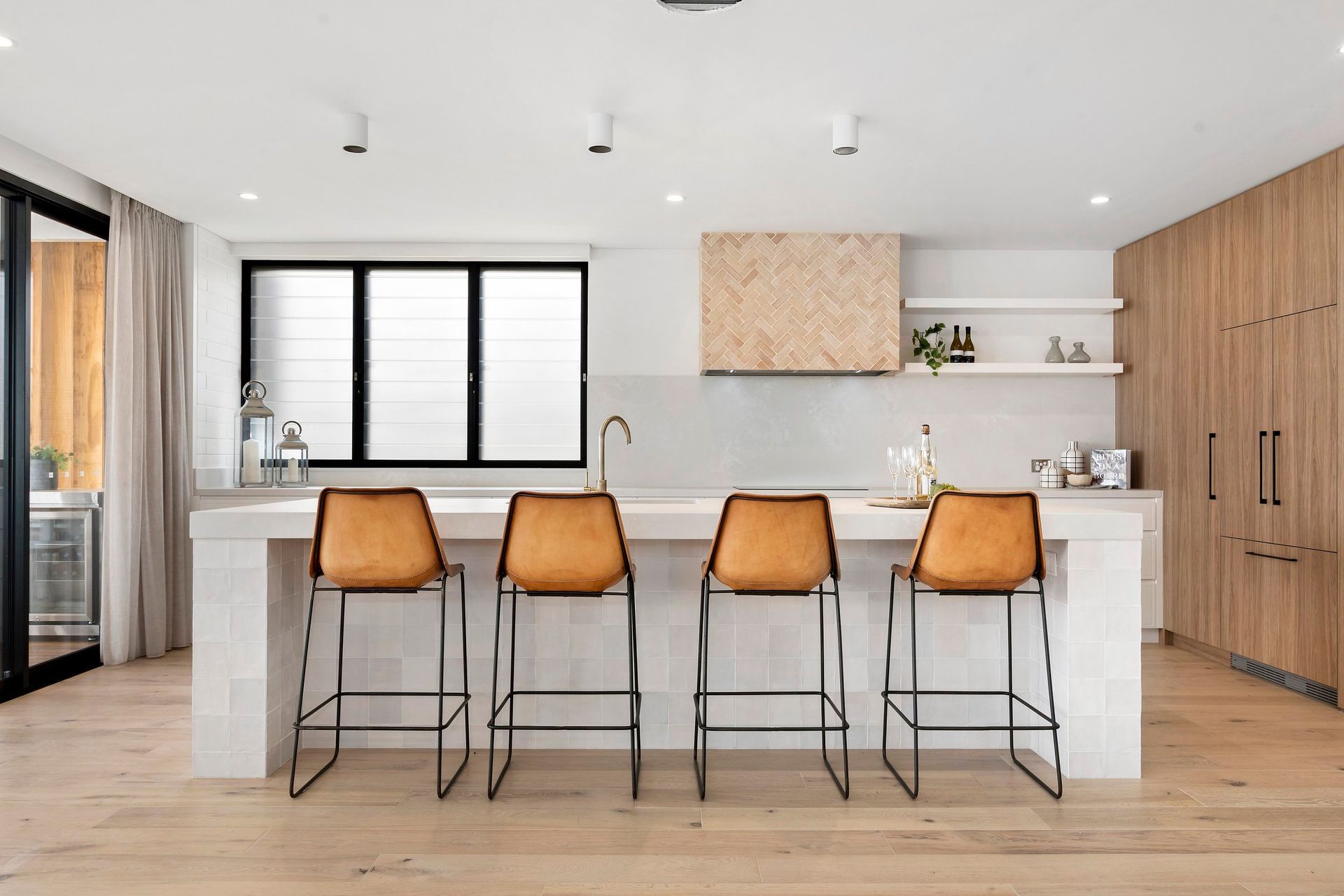 14-Kitchen.jpg
