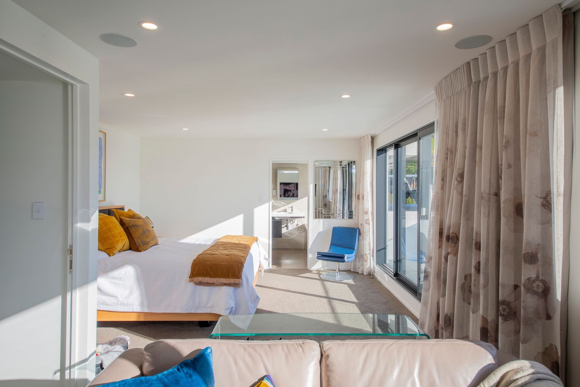 Hillview House